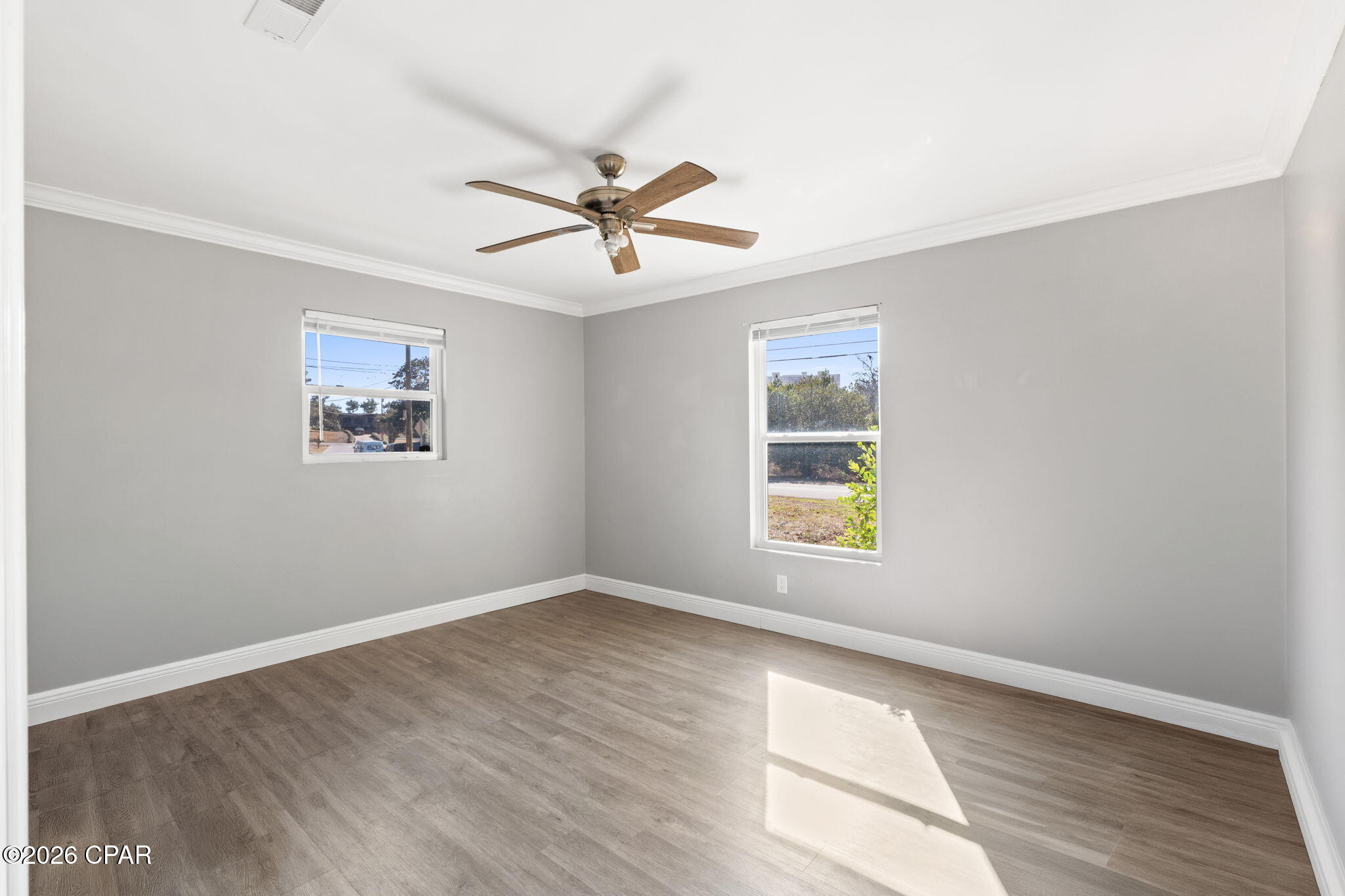 Image 20 For 101 Villa Court