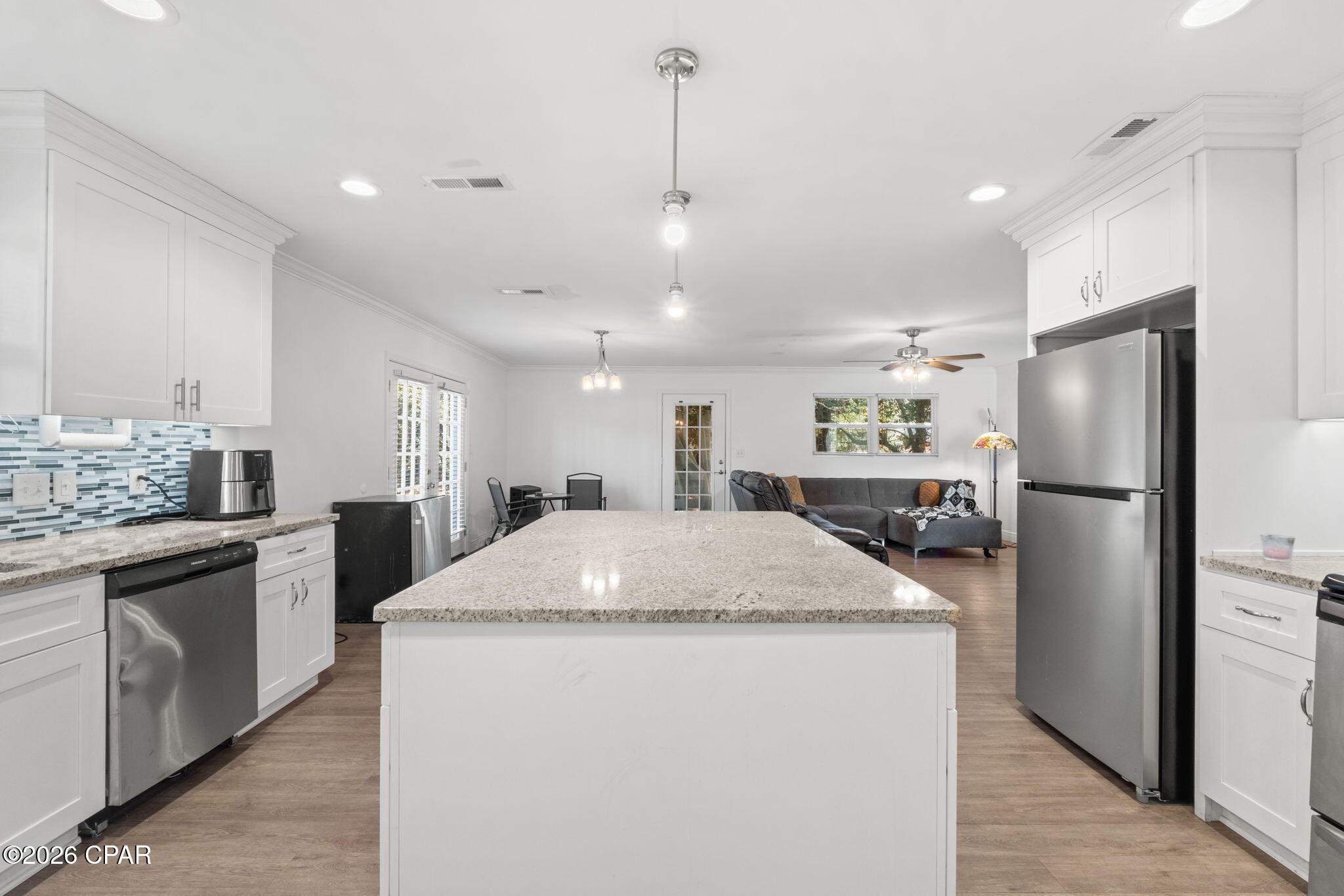 Image 7 For 101 Villa Court