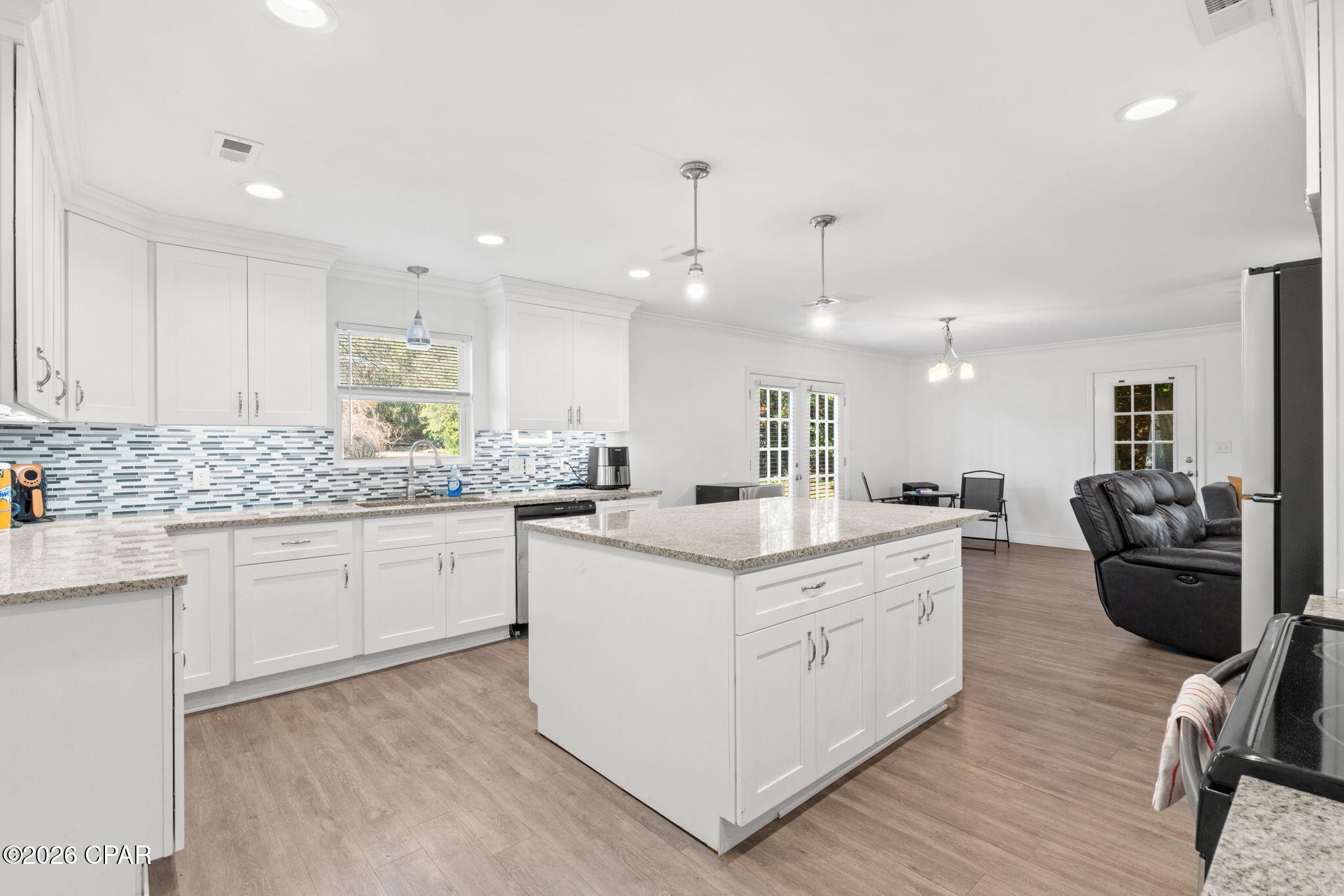 Image 8 For 101 Villa Court