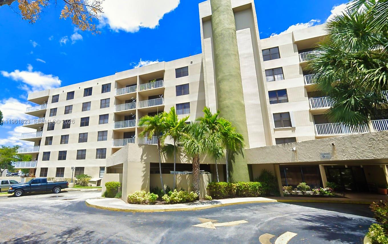 Hillcrest East No 19 Cond