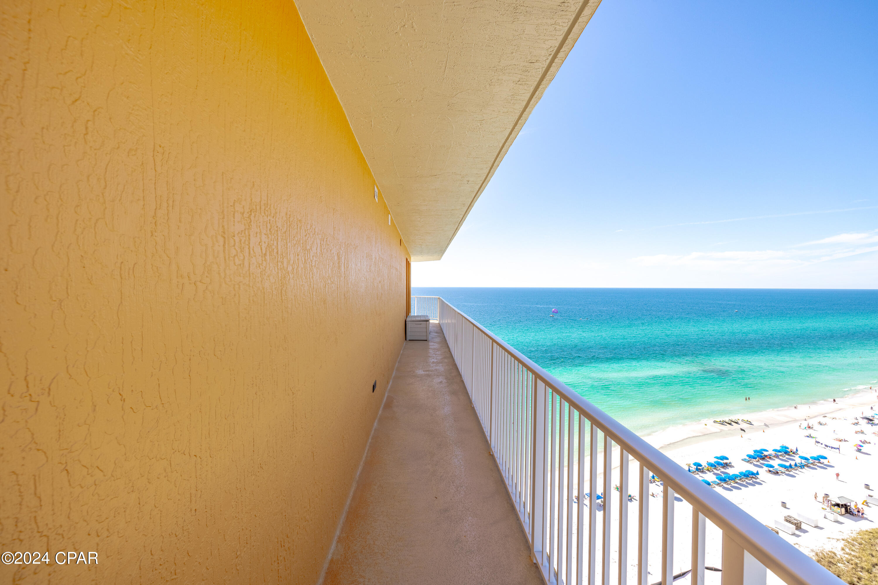 Listing photo id 35 for 5004 Thomas Drive 1512