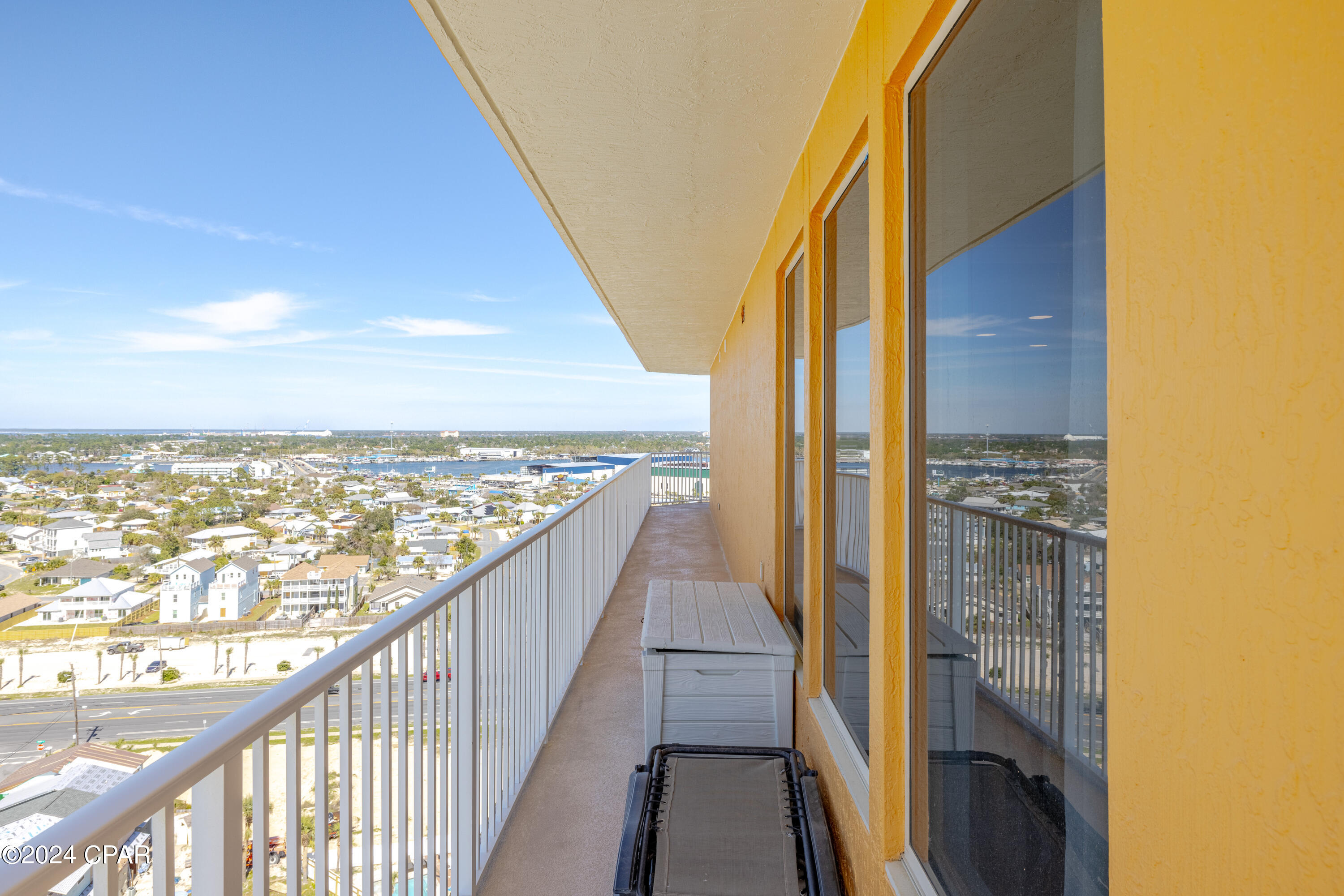 Listing photo id 36 for 5004 Thomas Drive 1512