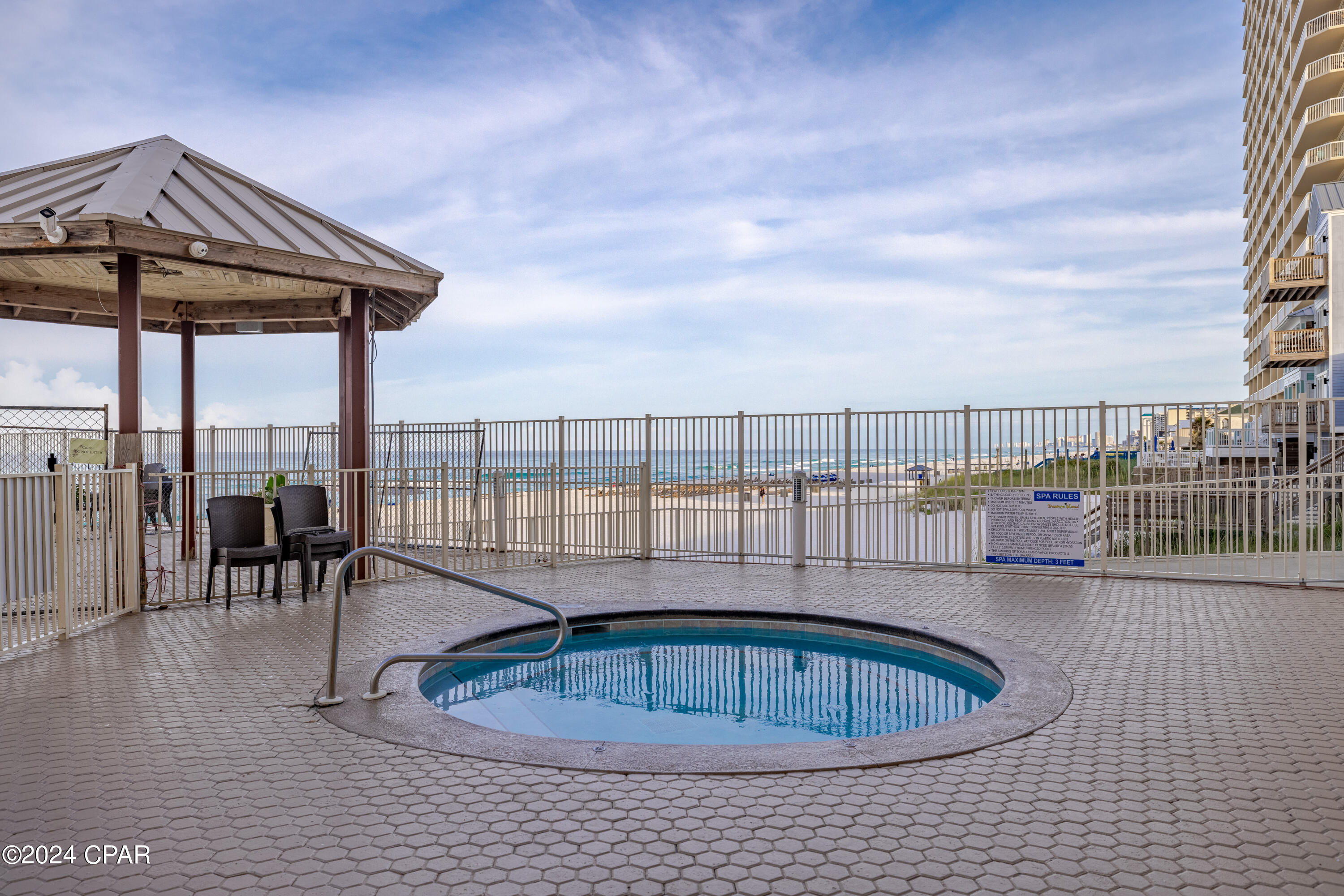 Listing photo id 44 for 5004 Thomas Drive 1512