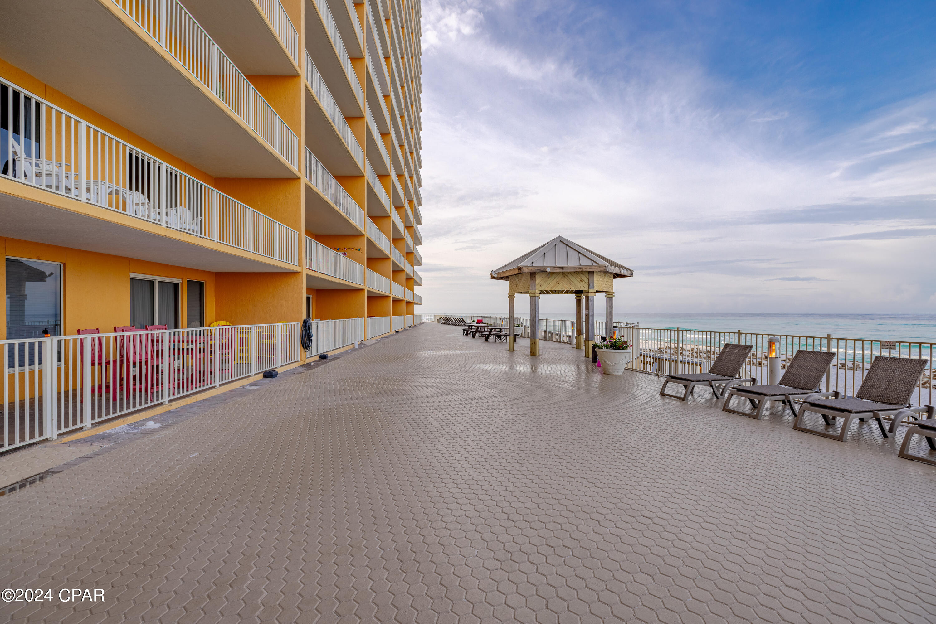 Listing photo id 45 for 5004 Thomas Drive 1512