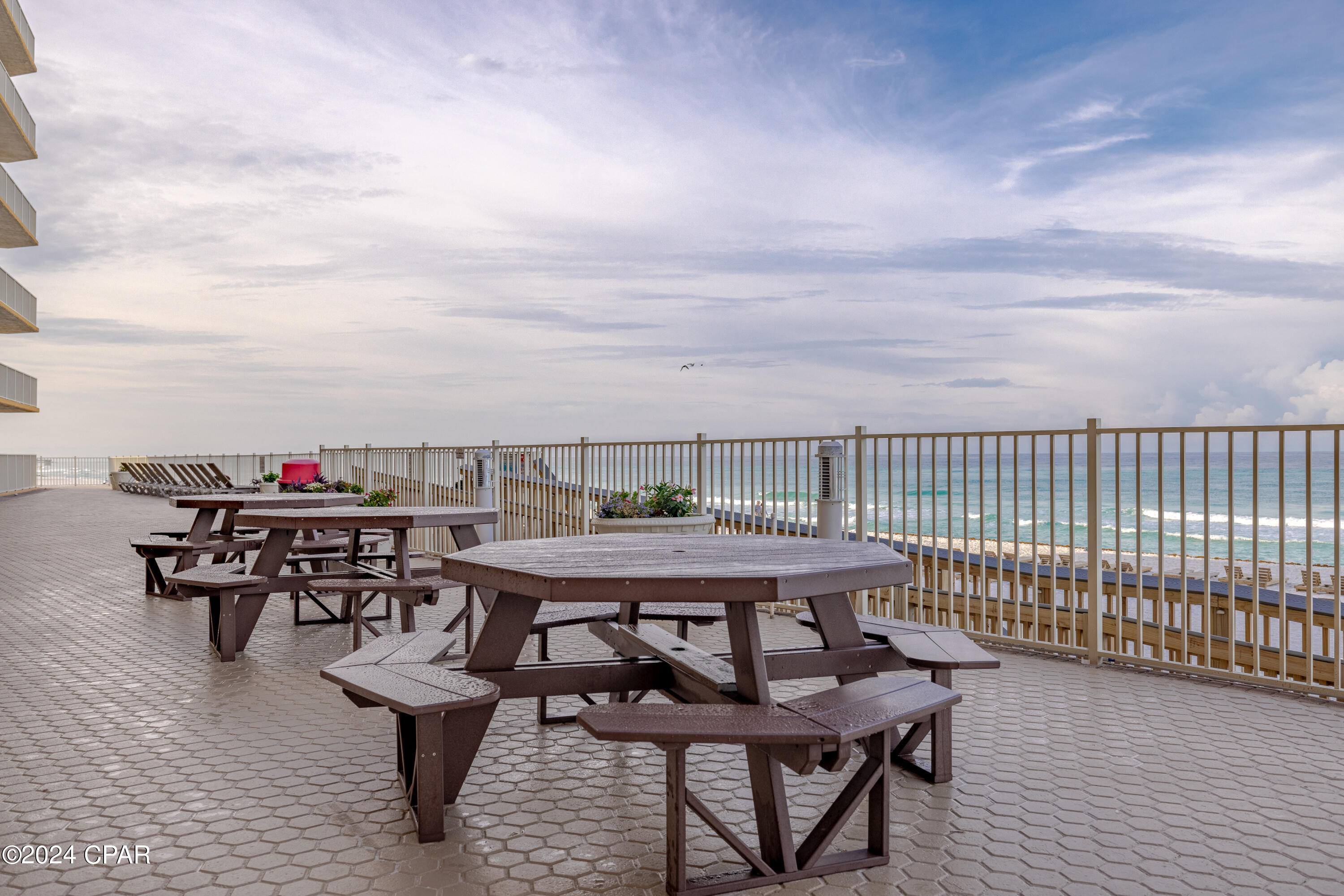Listing photo id 50 for 5004 Thomas Drive 1512