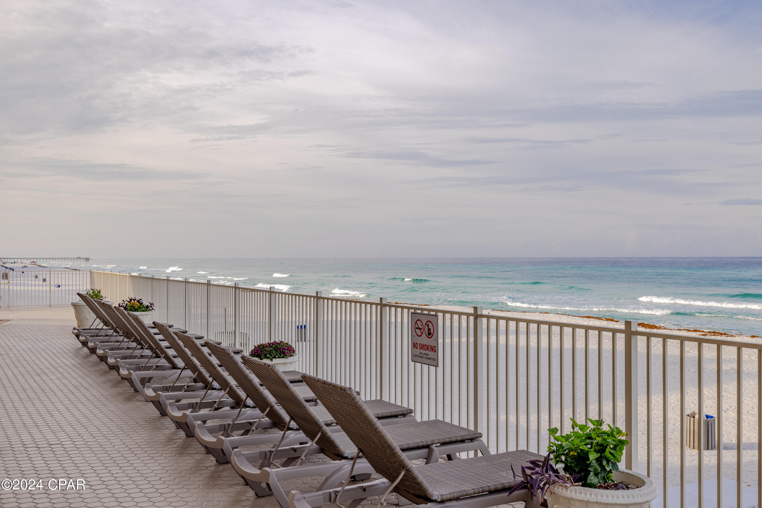 Listing photo id 51 for 5004 Thomas Drive 1512