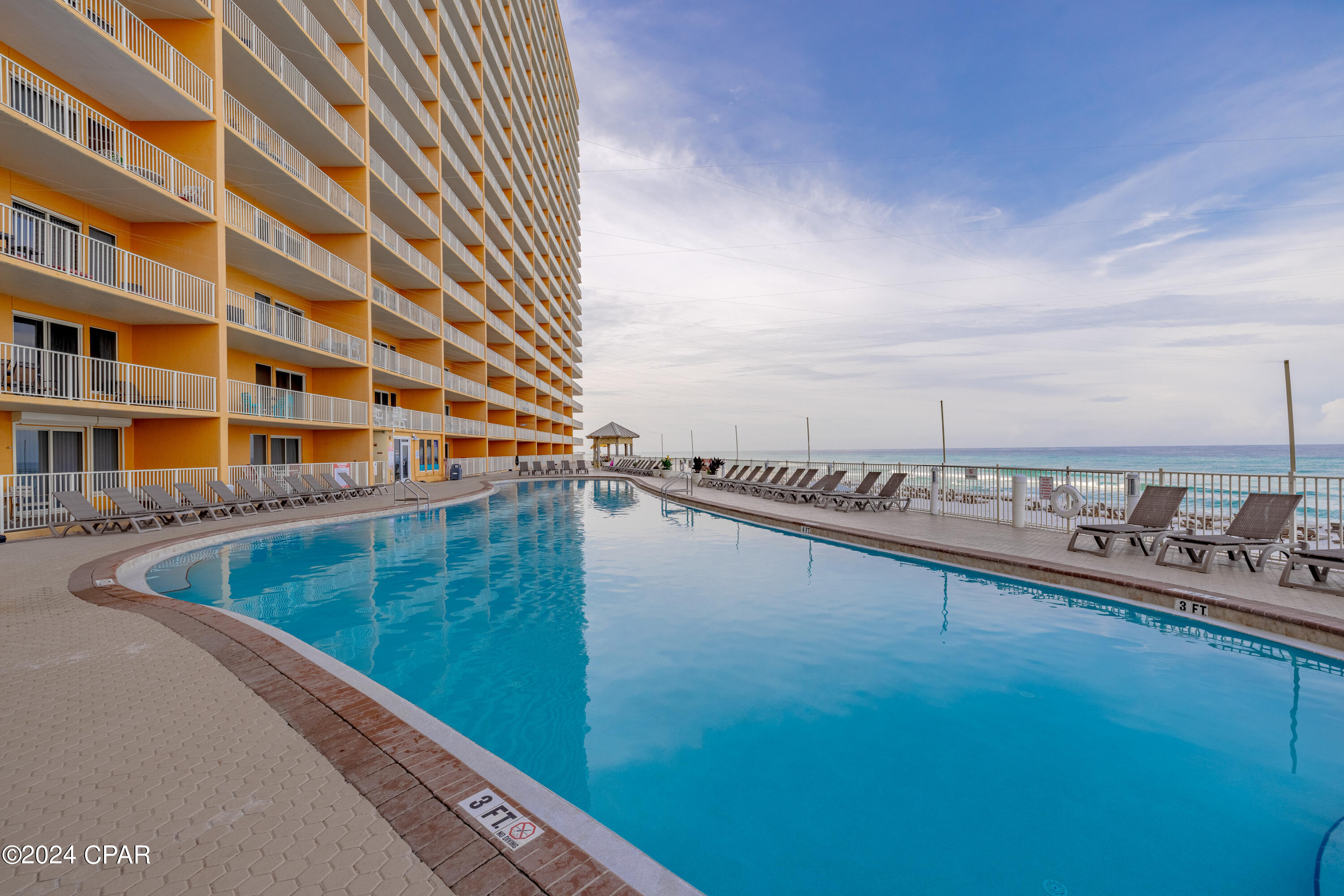 Listing photo id 54 for 5004 Thomas Drive 1512