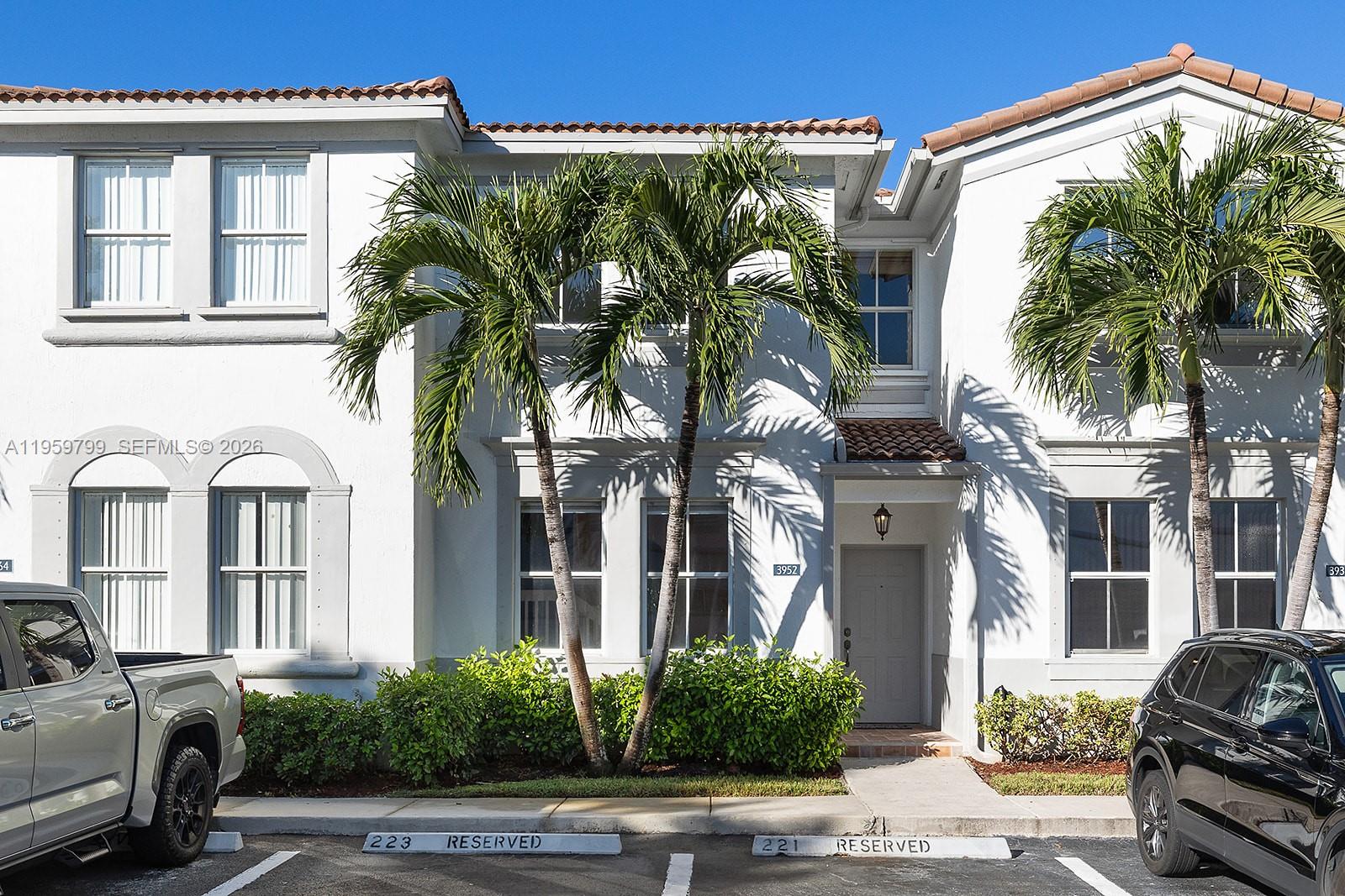 Villas At Nautica One Con