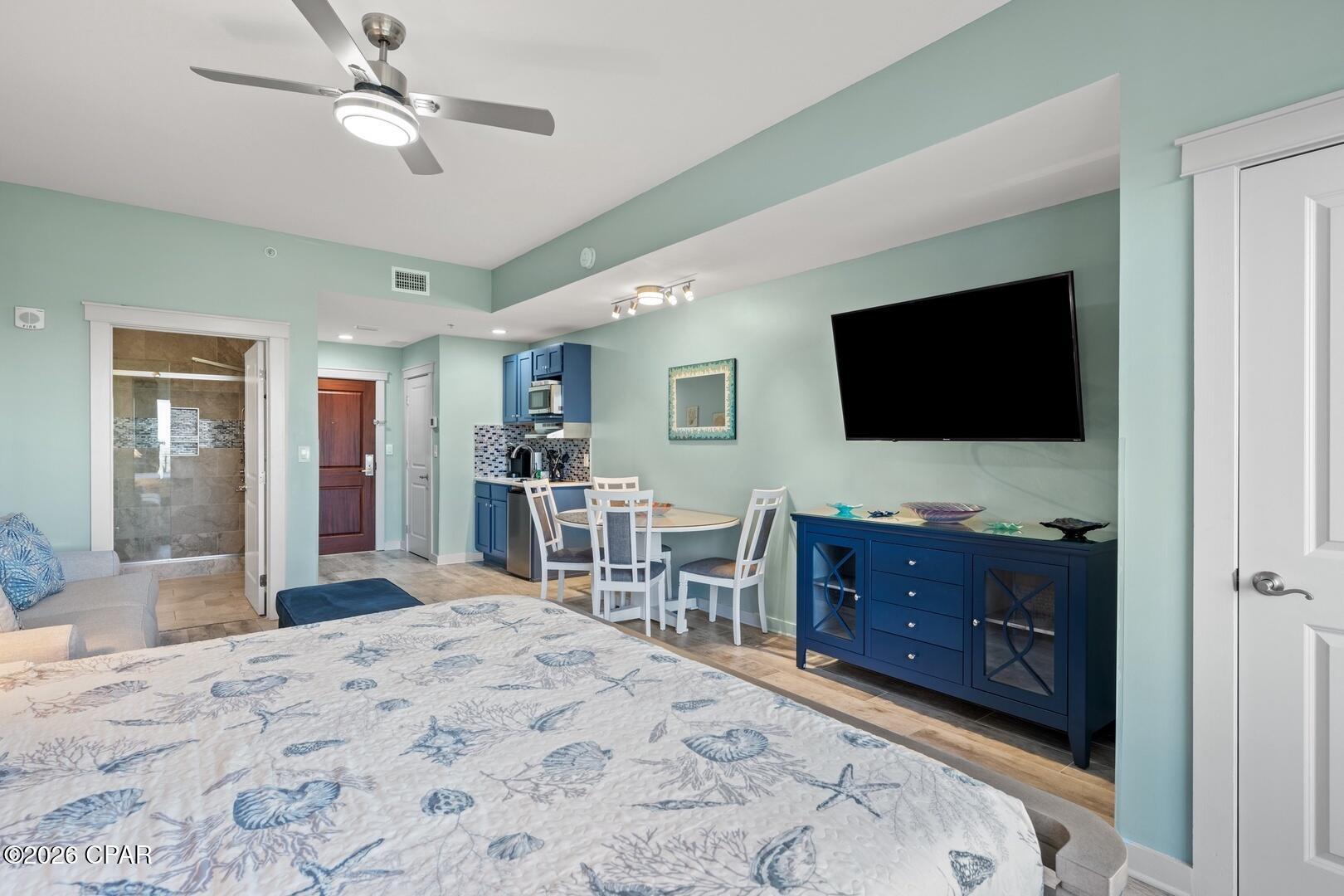 Image 11 For 15100 Front Beach Road 1013