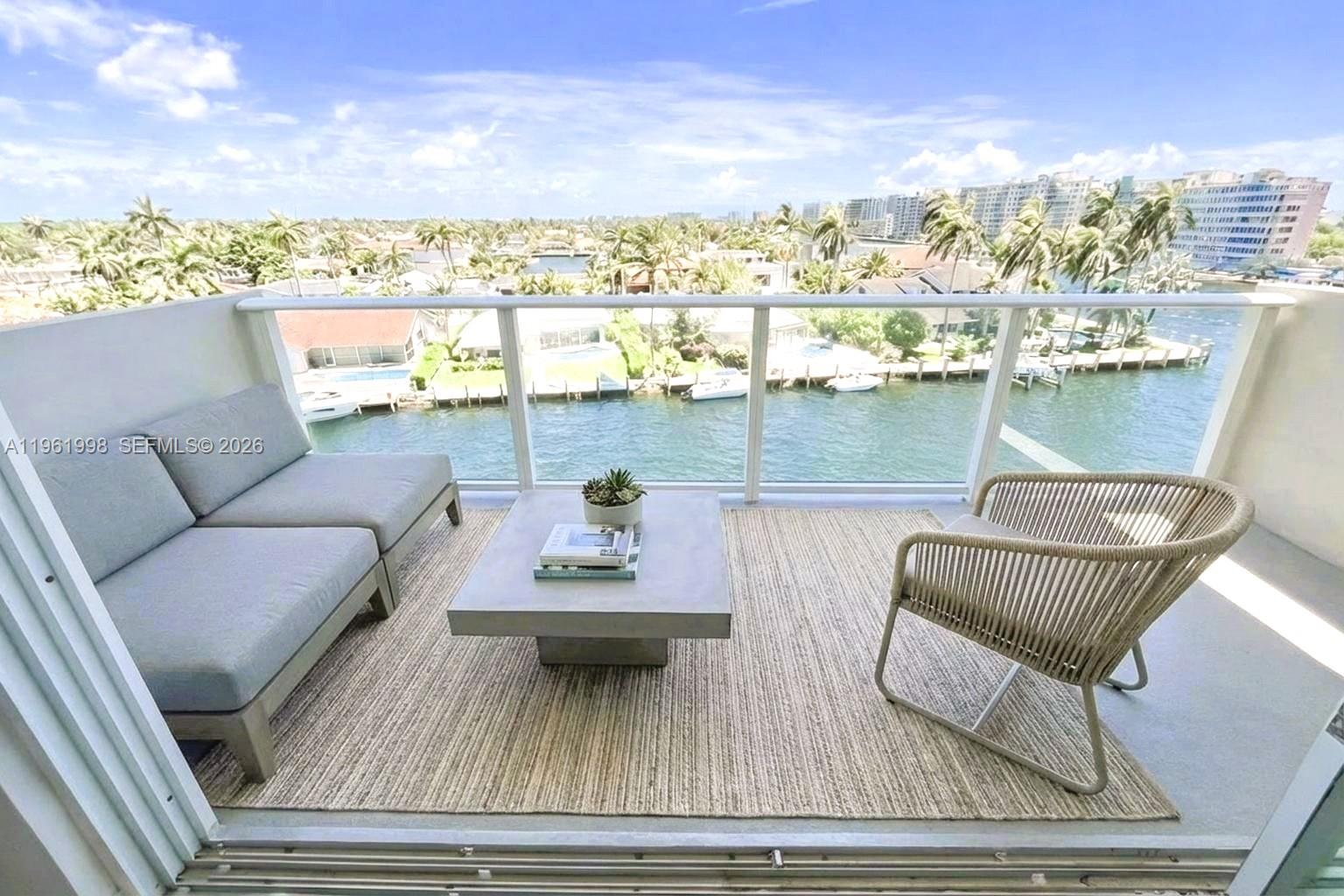 Pompano Yacht & Beach Clu