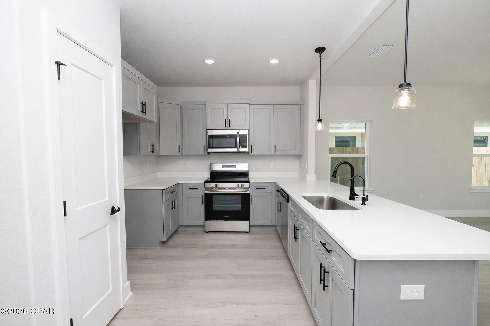 Image 7 For 1209 Pitts Avenue