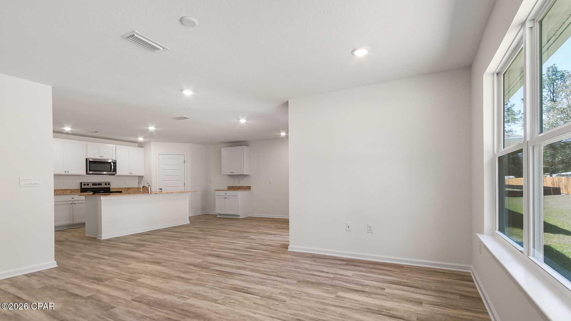 Image 11 For 2295 Country Club Boulevard