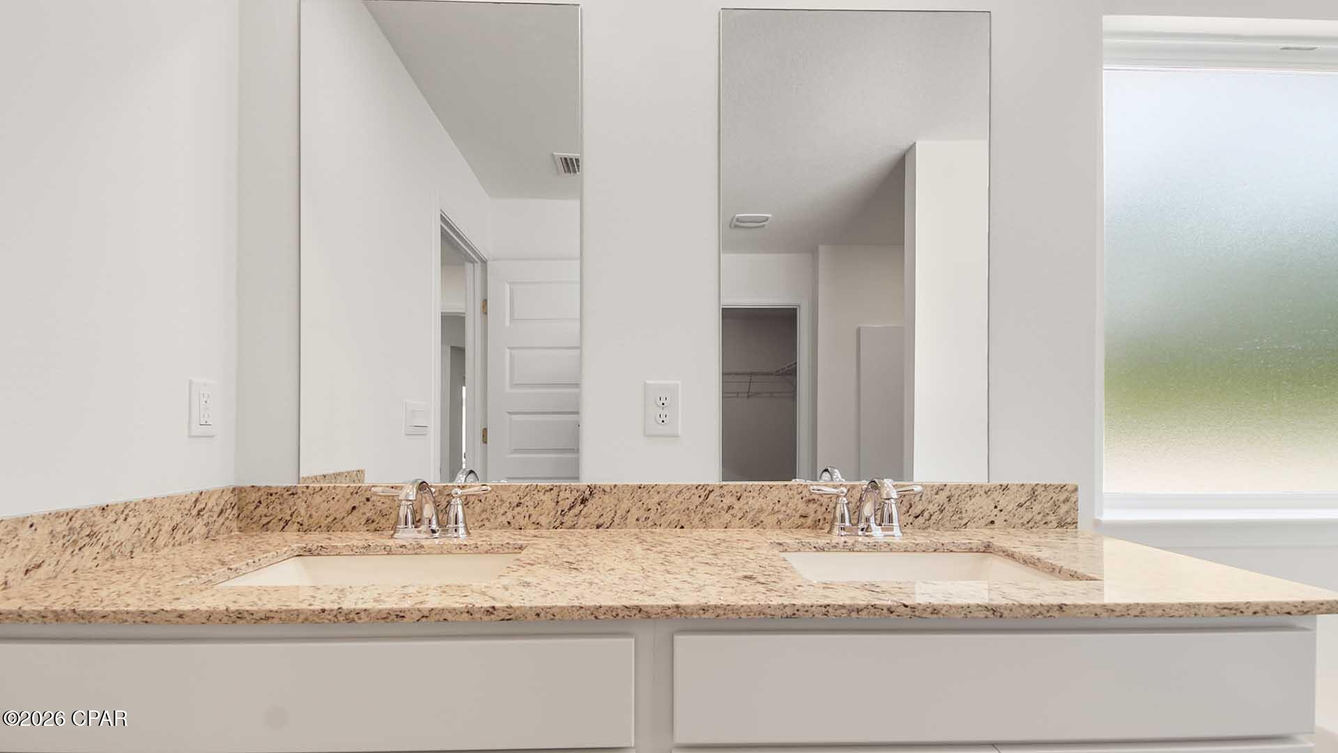 Image 15 For 2295 Country Club Boulevard