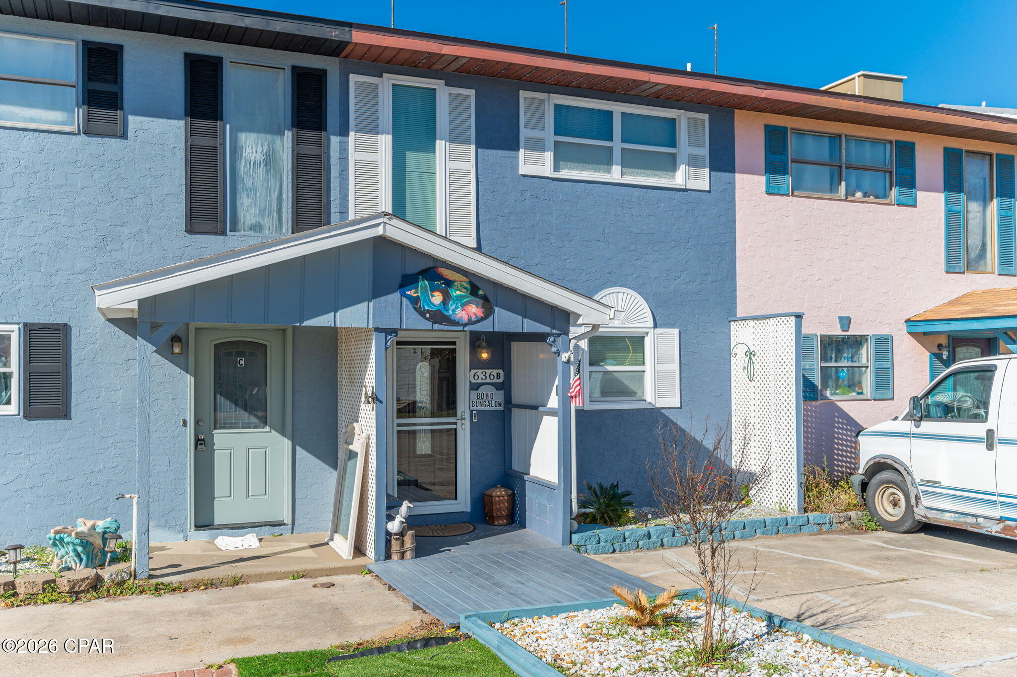 Listing photo id 2 for 636 Caladium Circle B