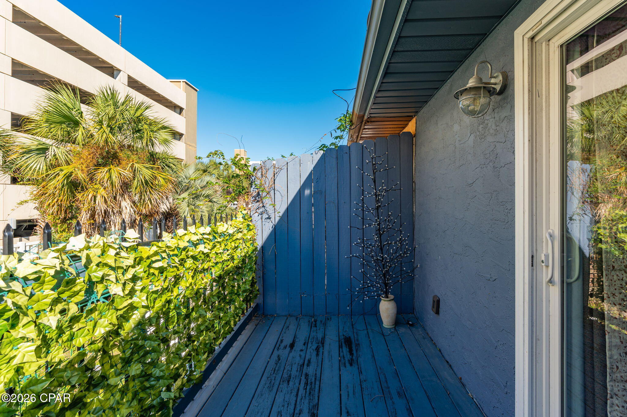 Listing photo id 36 for 636 Caladium Circle B