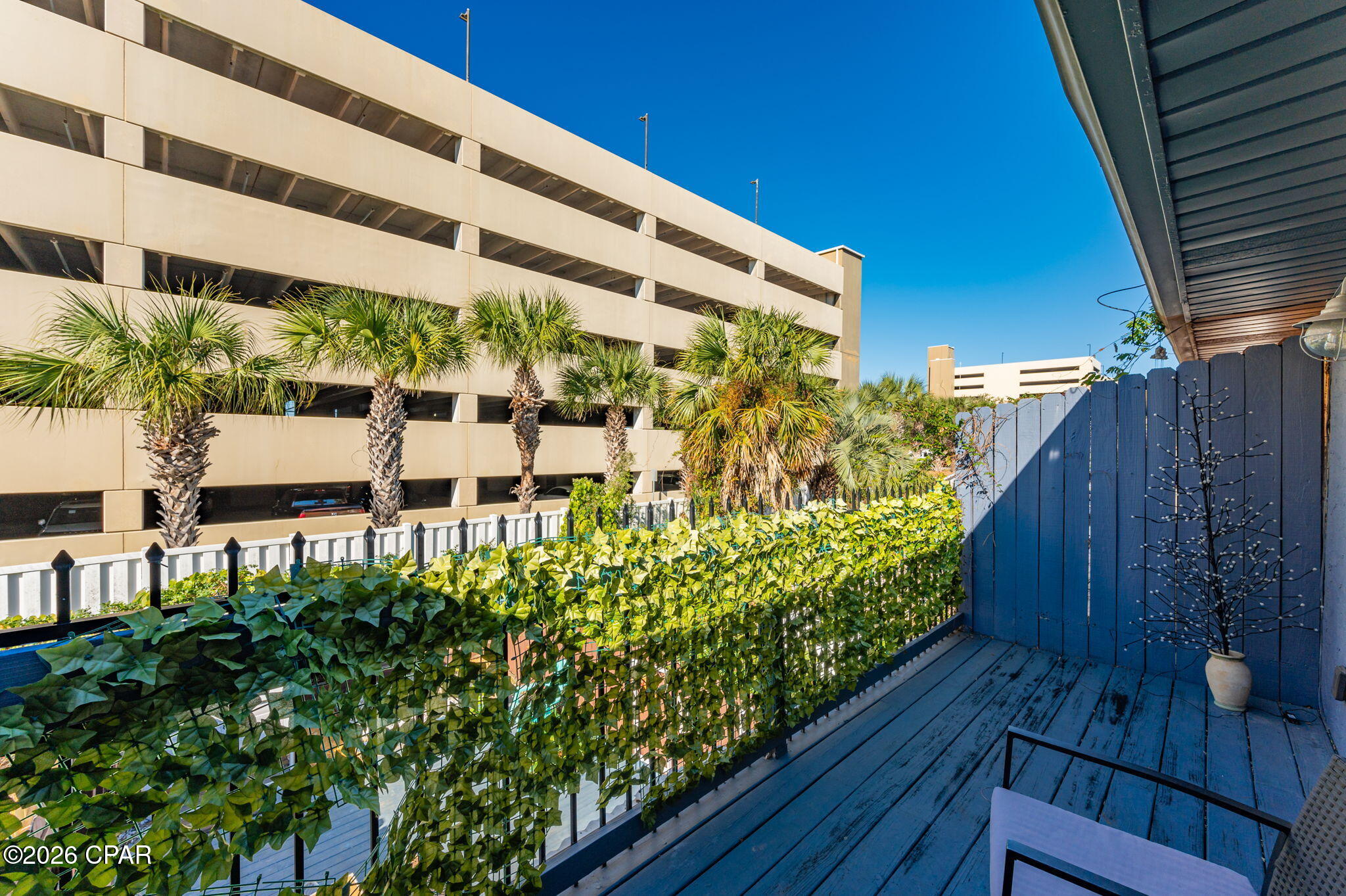 Listing photo id 38 for 636 Caladium Circle B