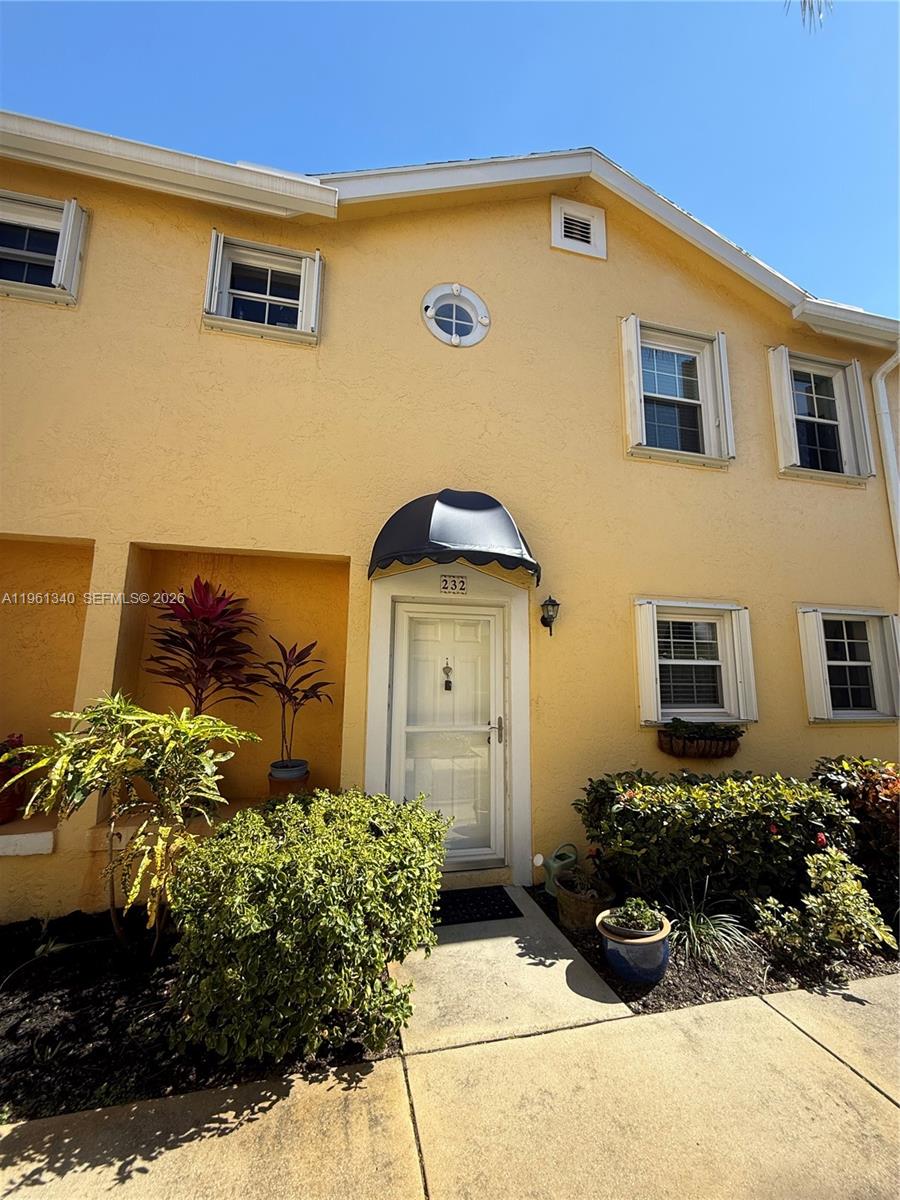 Waterside Village Of Palm