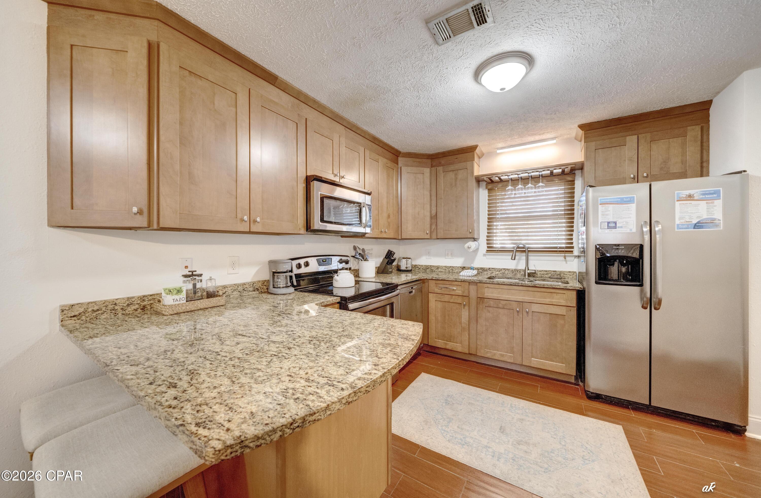 Listing photo id 11 for 624 W Caladium Circle B