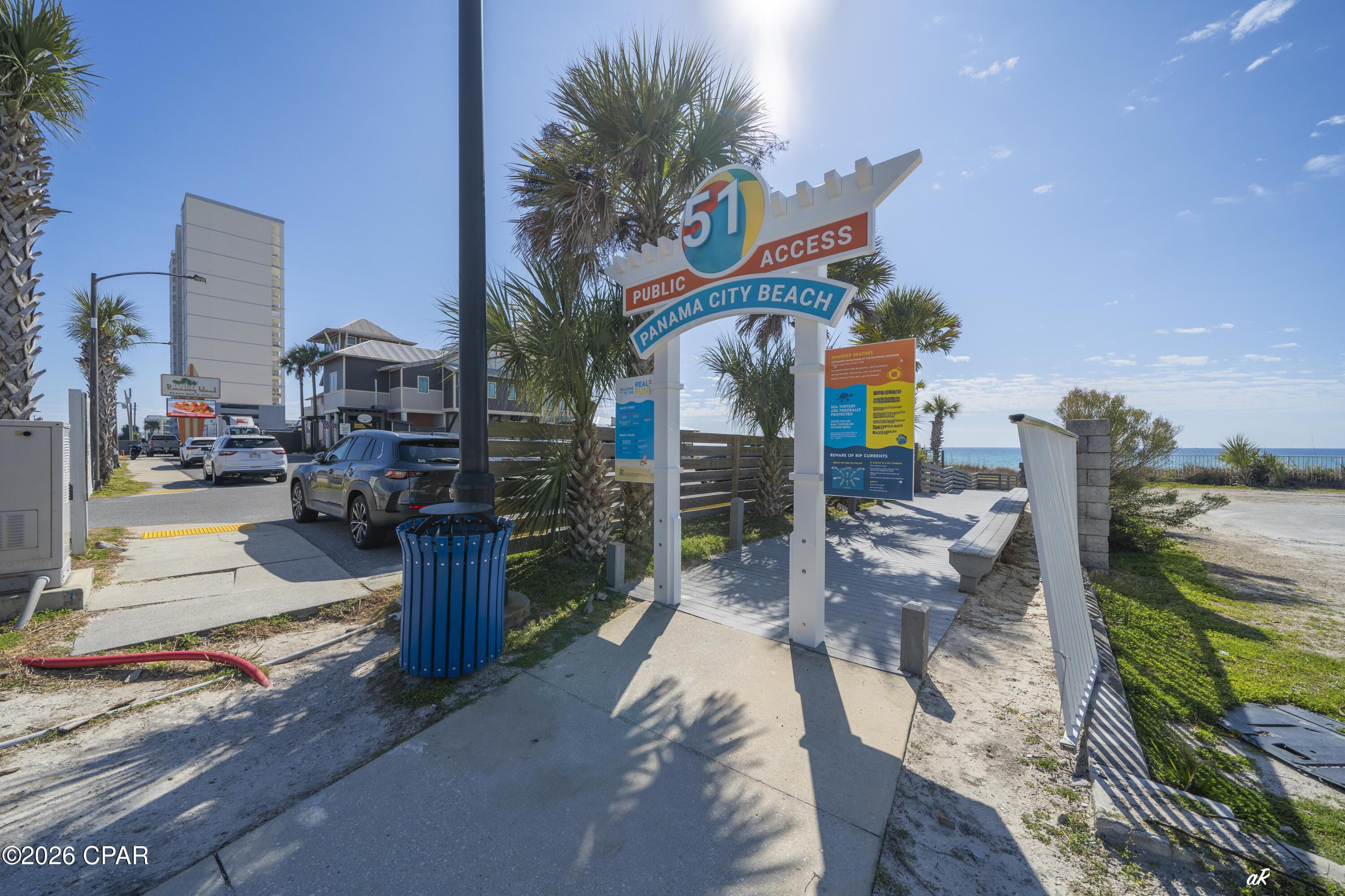 Listing photo id 37 for 624 W Caladium Circle B