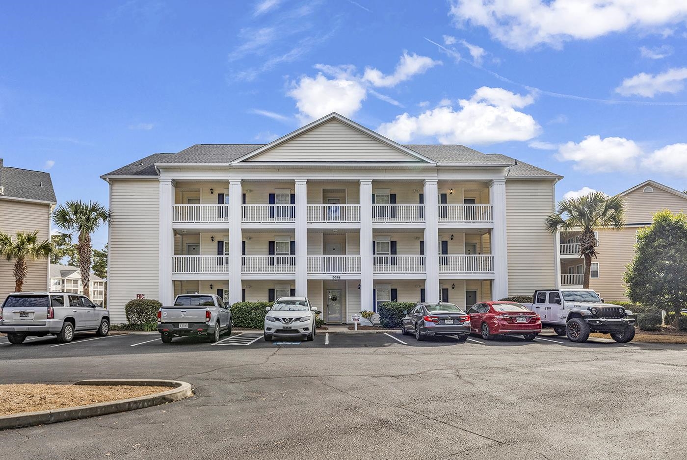 627 Woodmoor Dr. UNIT #303 Murrells Inlet, SC 29576