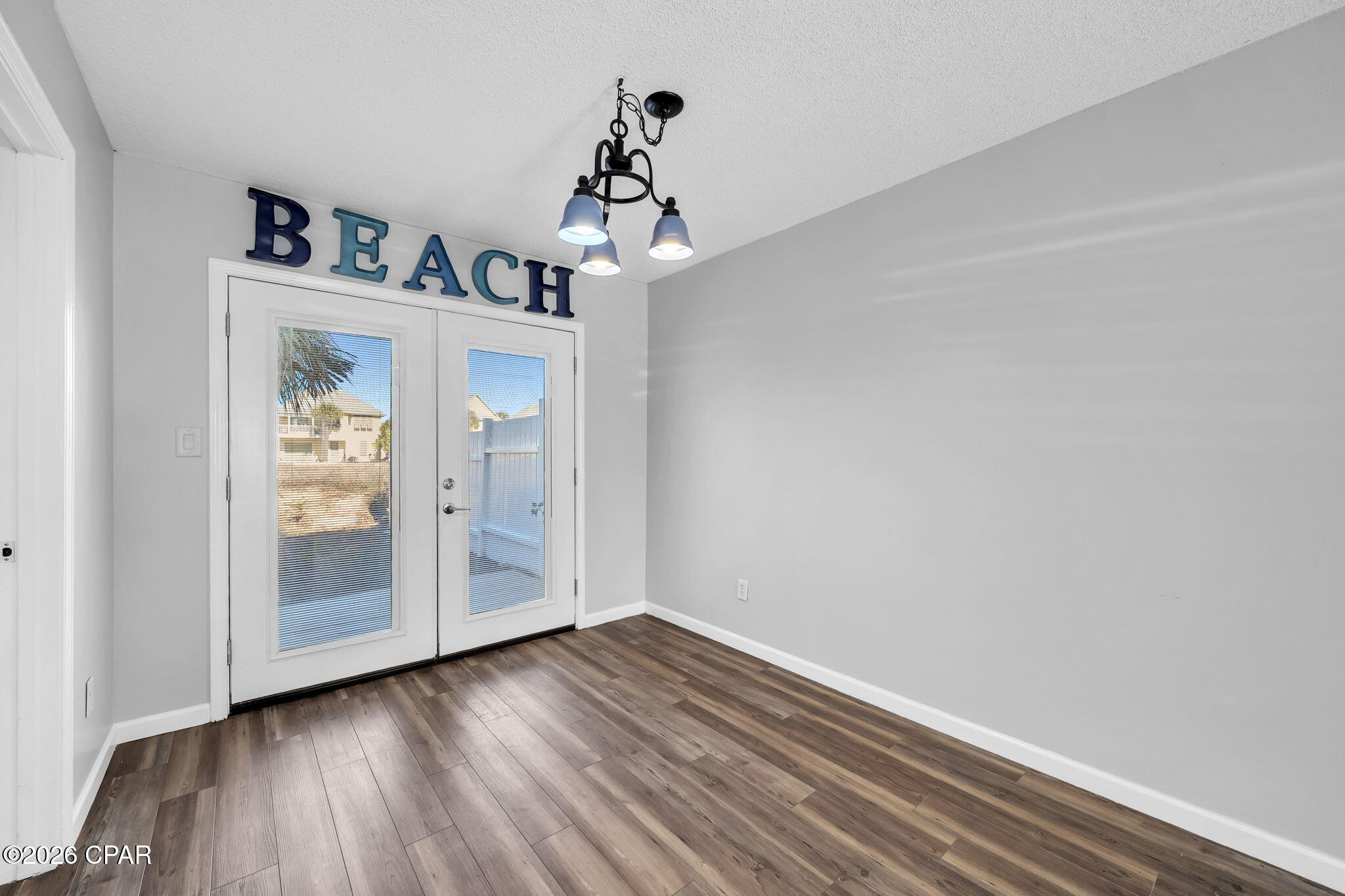 Image 12 For 5628 Thomas Drive 9