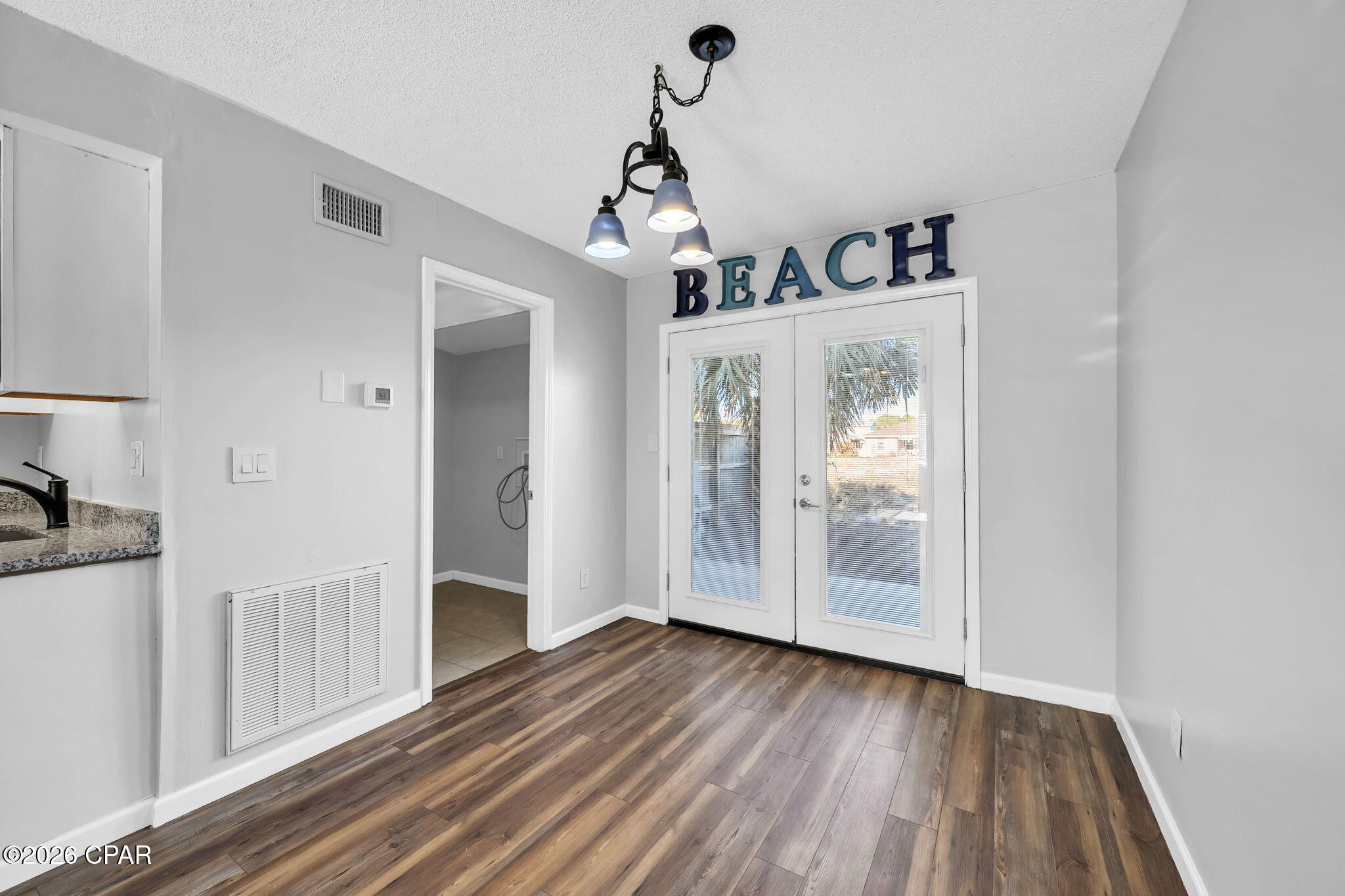 Image 13 For 5628 Thomas Drive 9