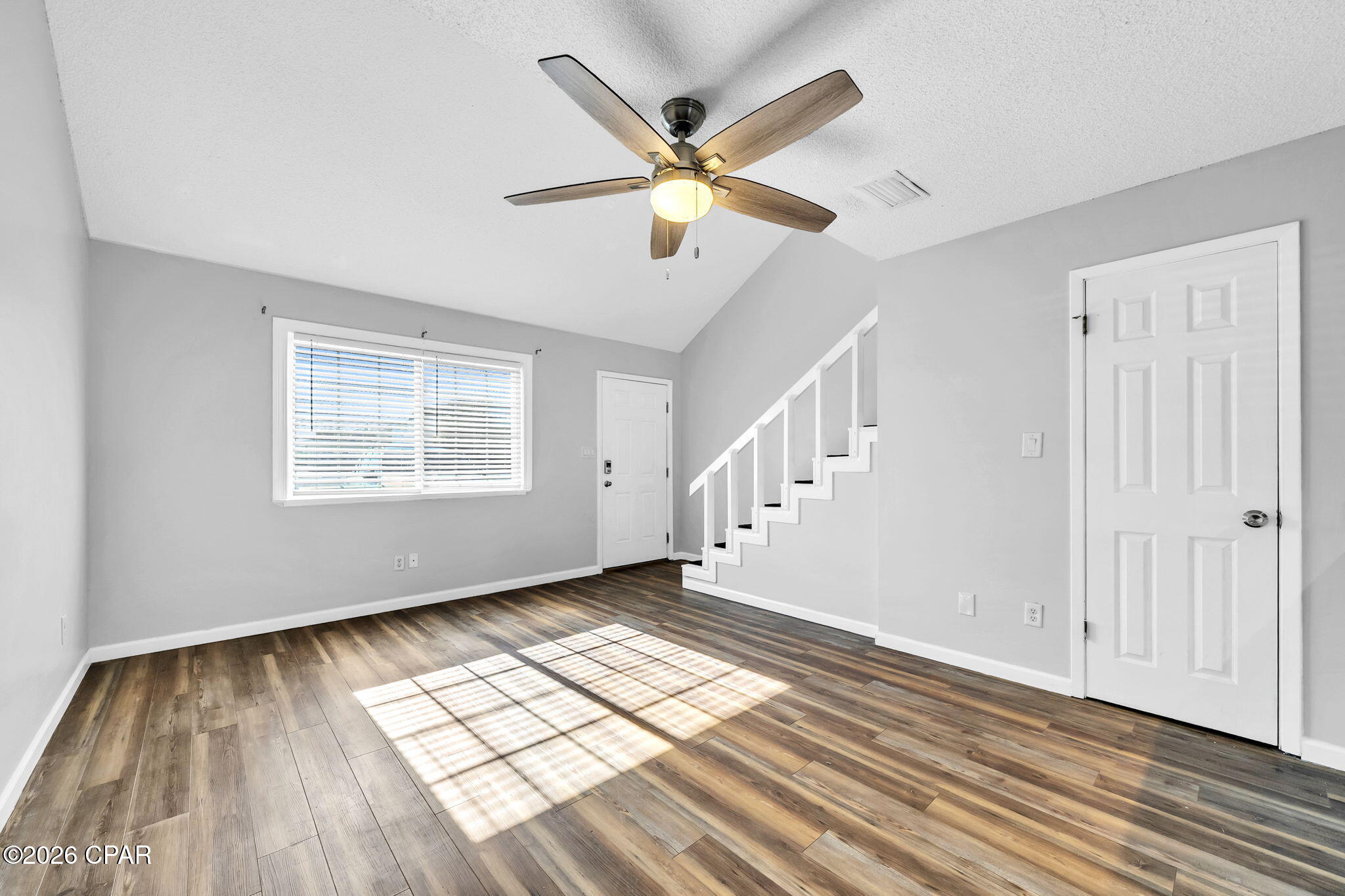 Image 6 For 5628 Thomas Drive 9