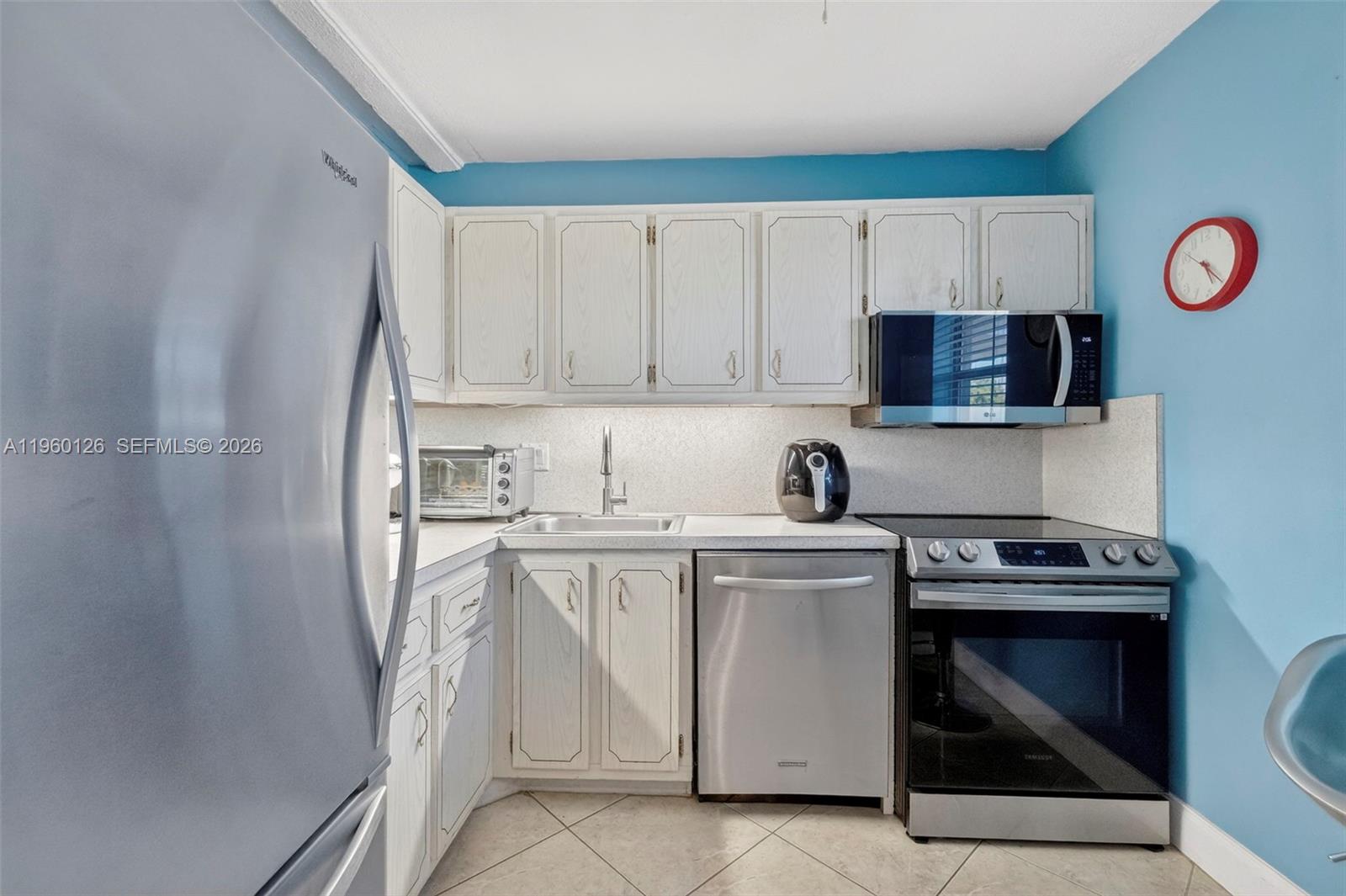 Homes for sale in Lauderdale Lakes, FL | 2901 Nw 46Th Ave #306, Lauderdale Lakes, FL 33313 | MLS# A11960126