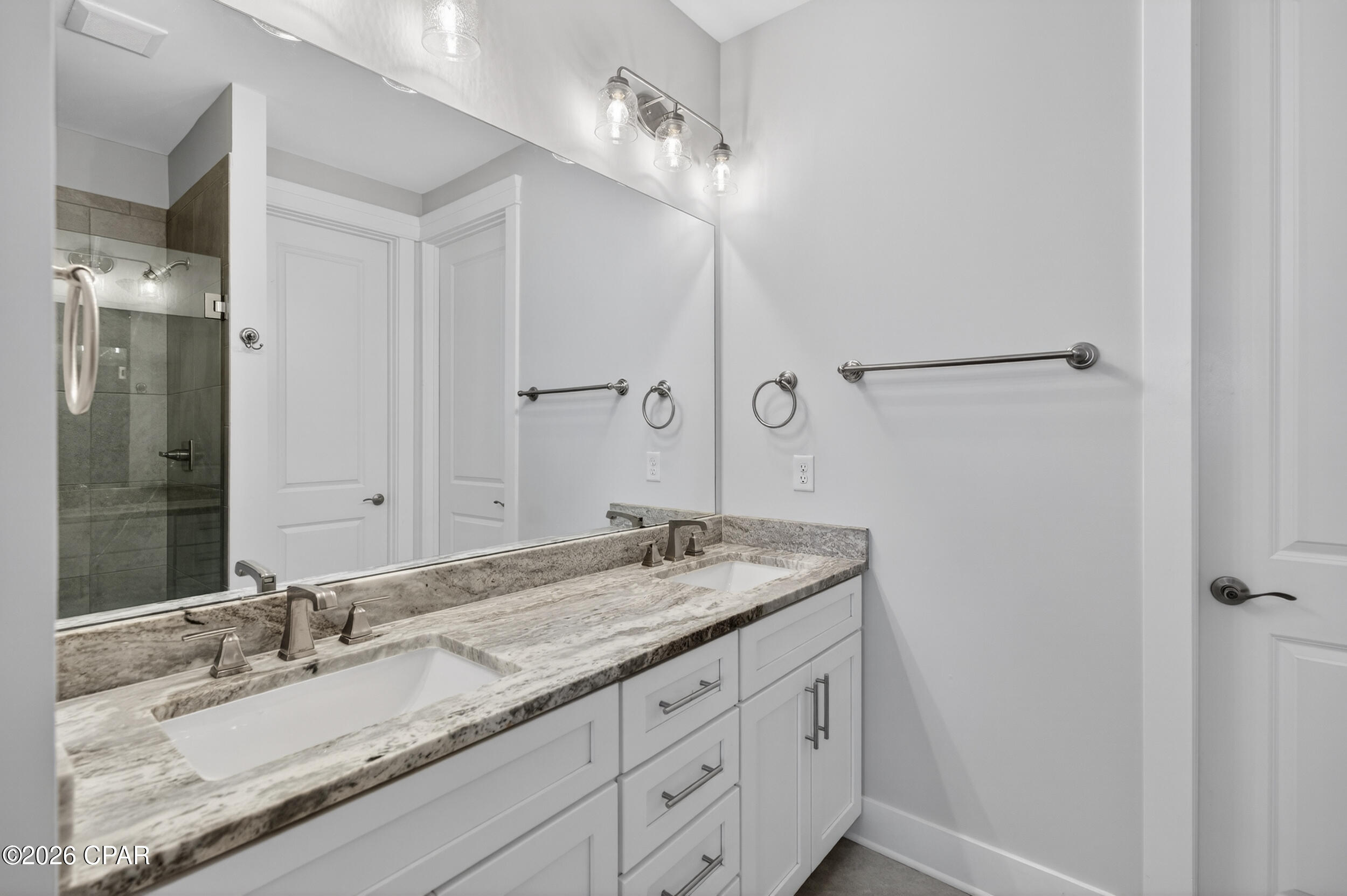 Listing photo id 25 for 833 Breakfast Point Boulevard