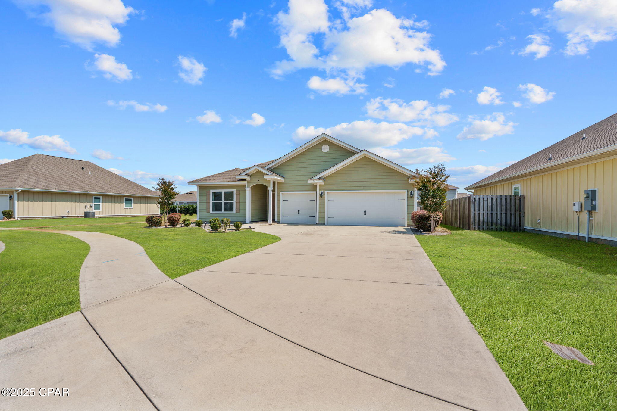 Image 2 For 201 Bridge Harbor Drive