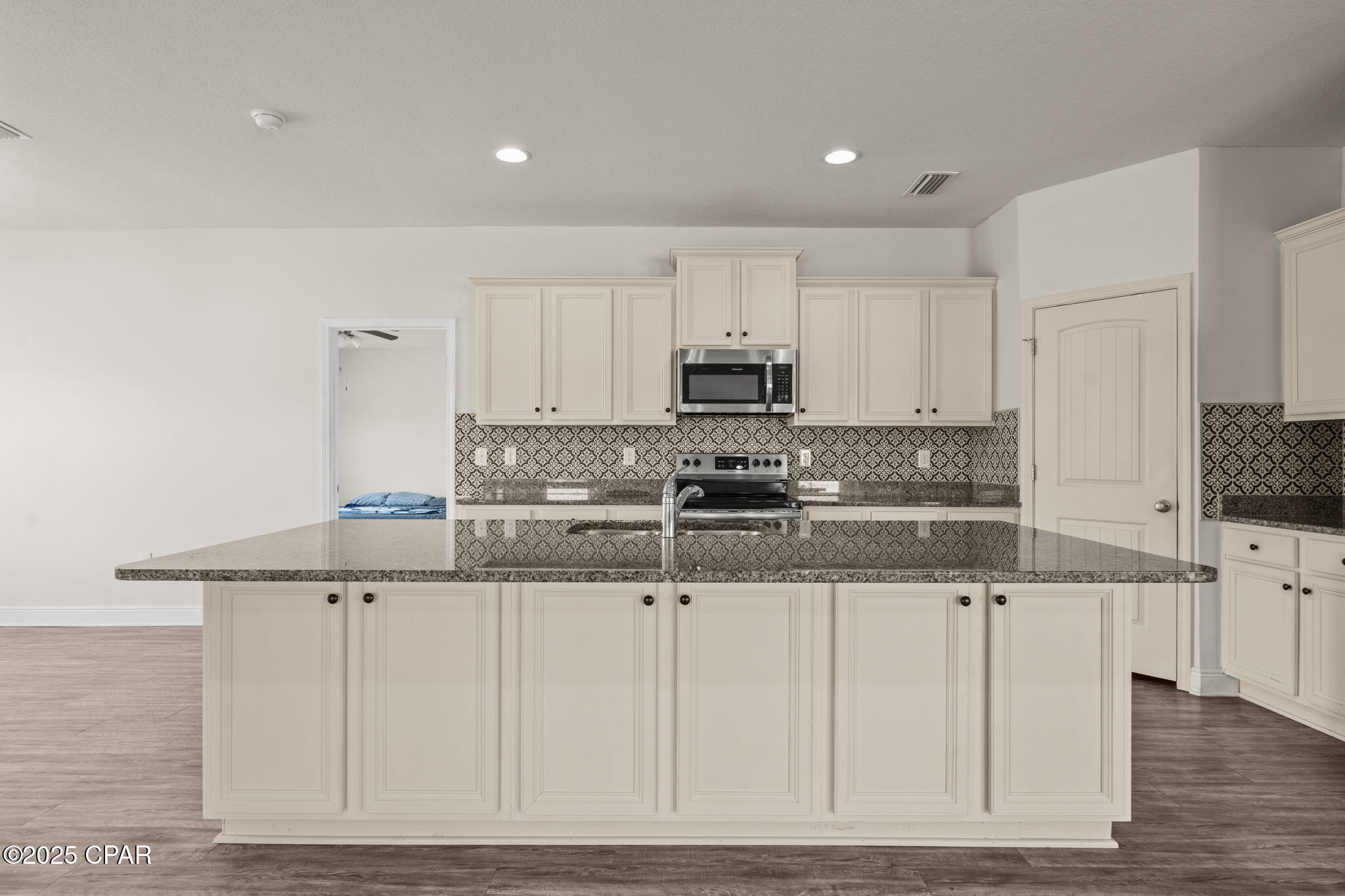 Image 35 For 201 Bridge Harbor Drive