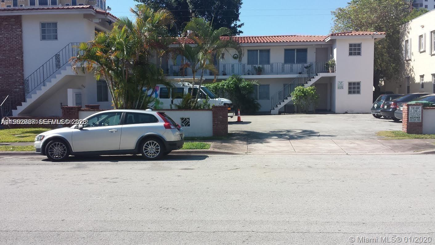 Coral Gables Apartment 2 bedrooms and 1 bathroom in quiet and peaceful neighborhood. Unit on first floor. Very easy to show!