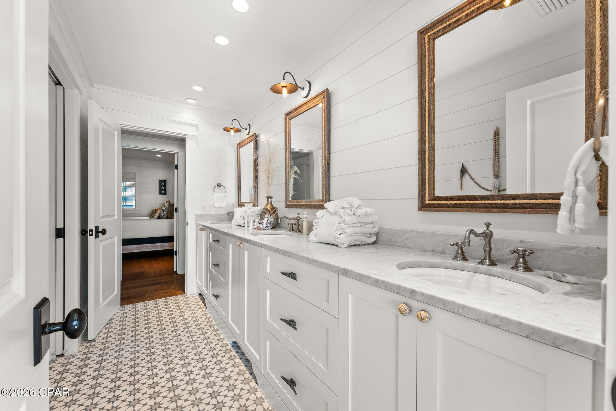 Image 23 For 5309 Gulf Drive