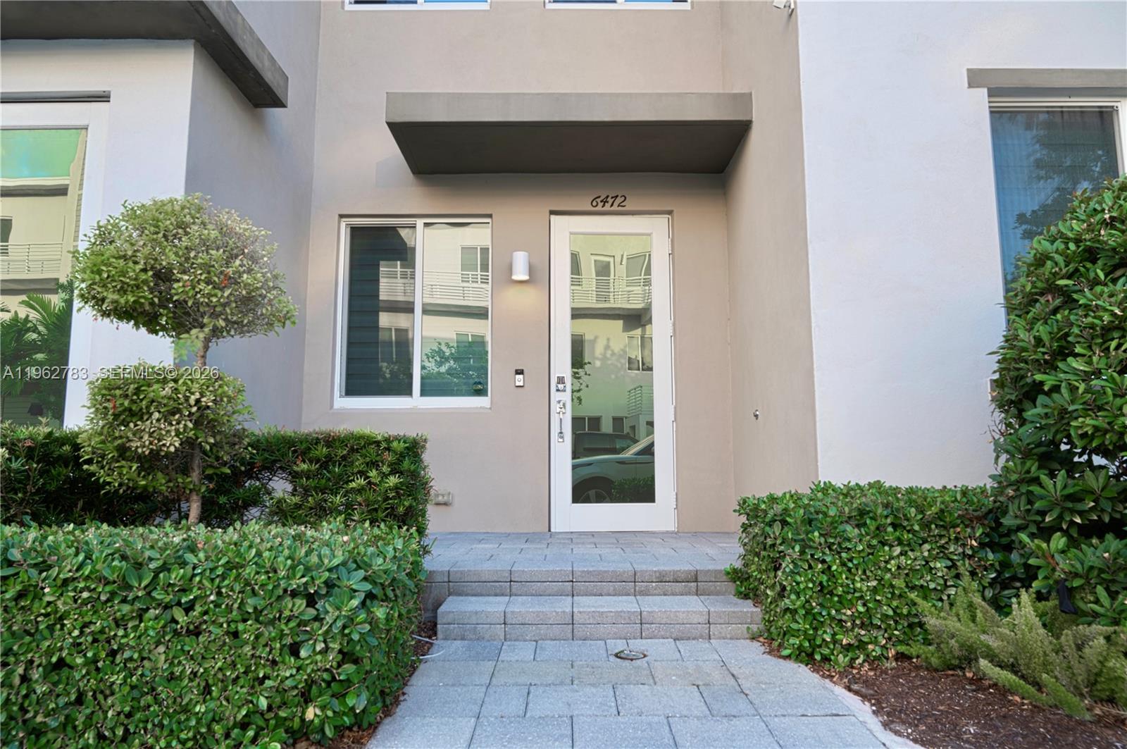 Landmark At Doral Central