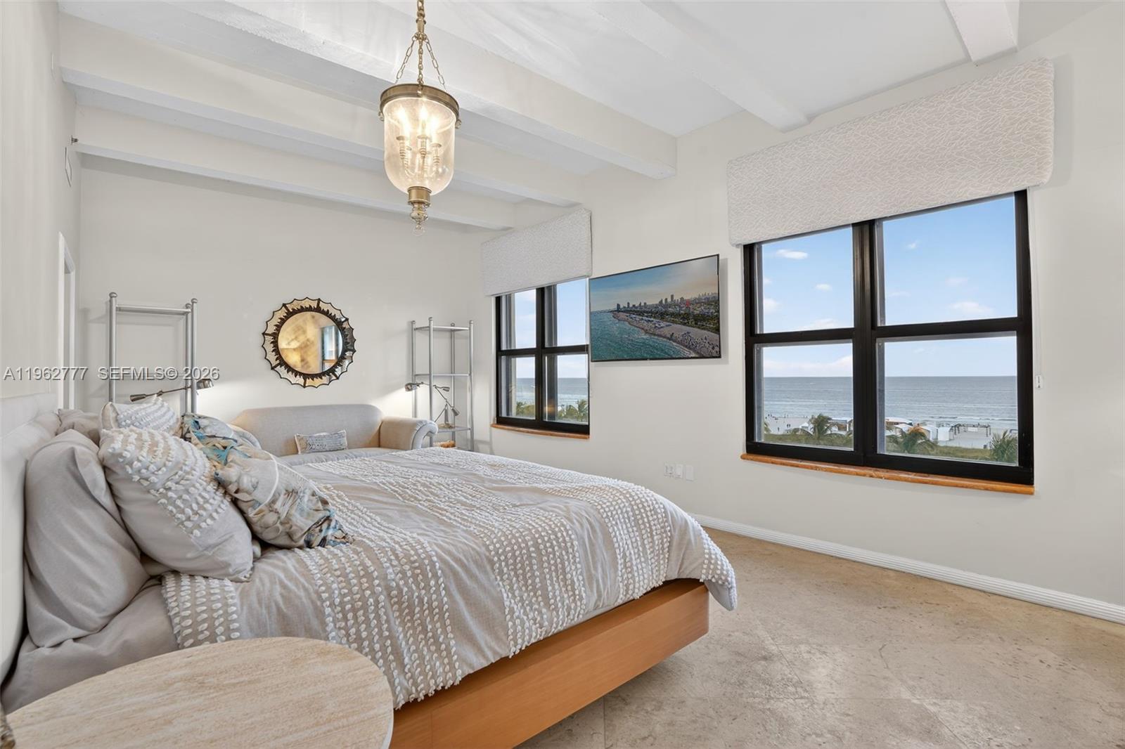 1330 Ocean Dr R7C