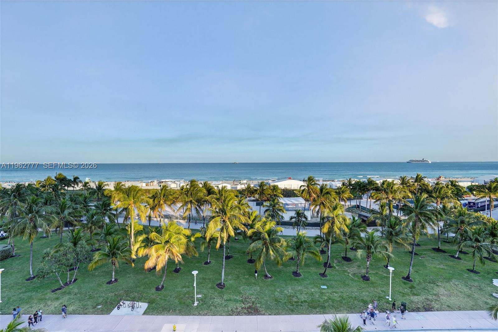 1330 Ocean Dr R7C