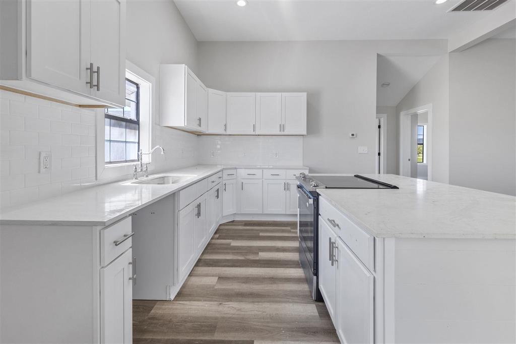 151 Ednas Street — photo 5