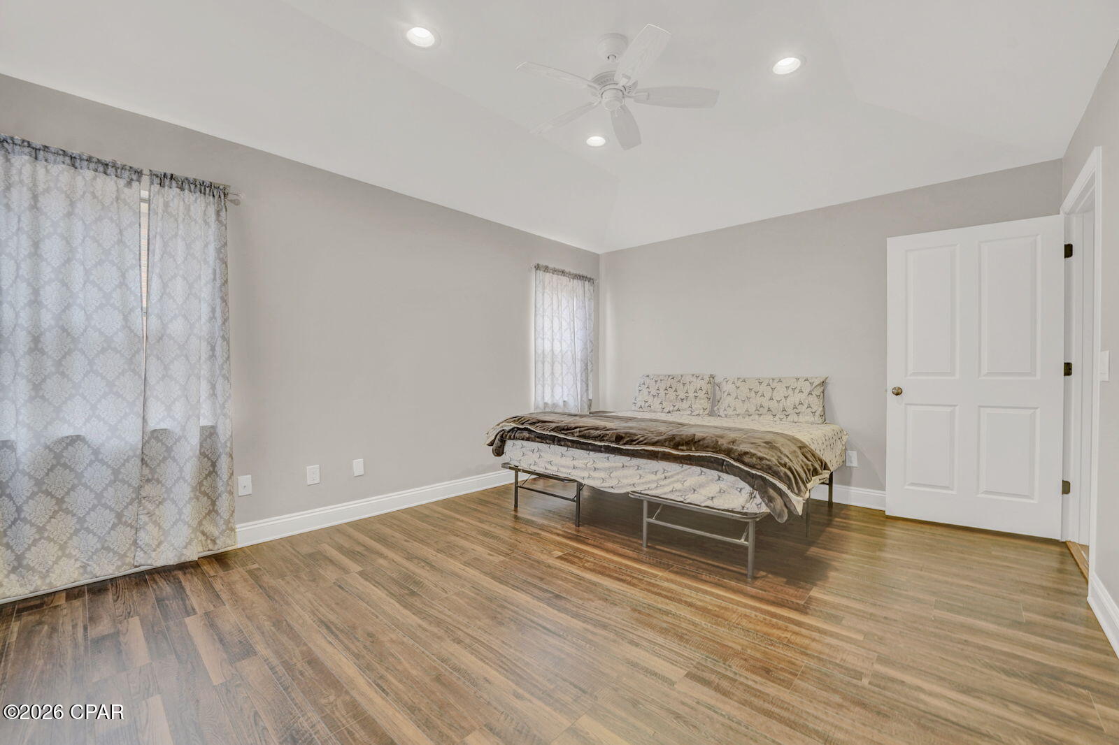 Image 62 For 2913 Country Club Drive