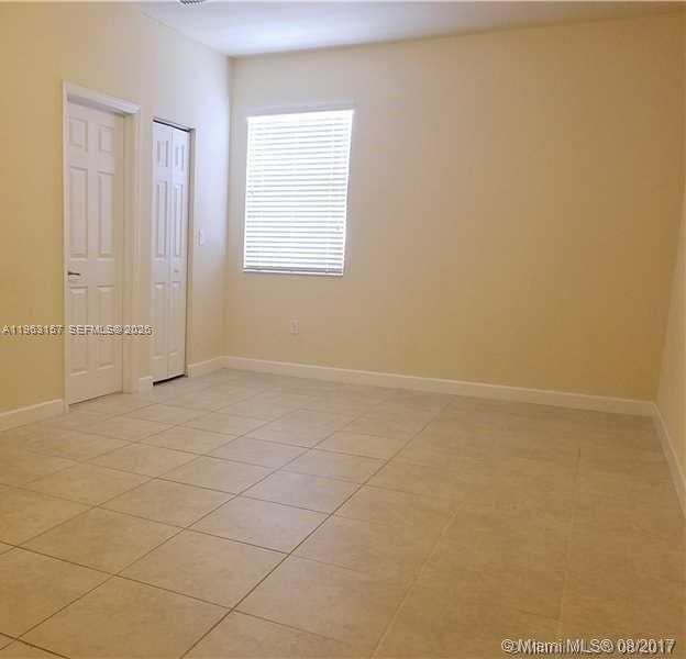 Kendall Commons Townhomes