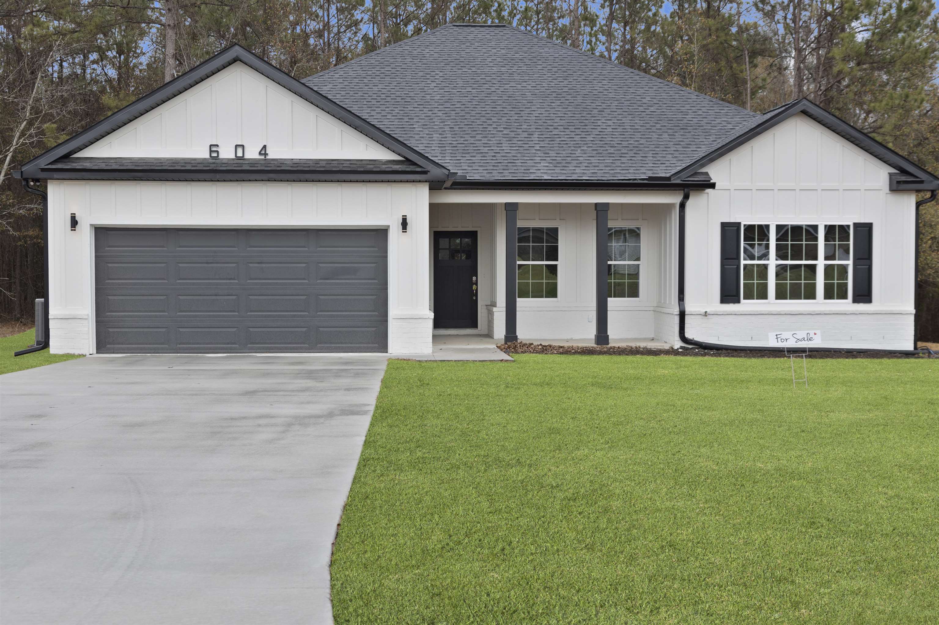 604  RUSTLING PINES Boulevard , Midway, FL, 