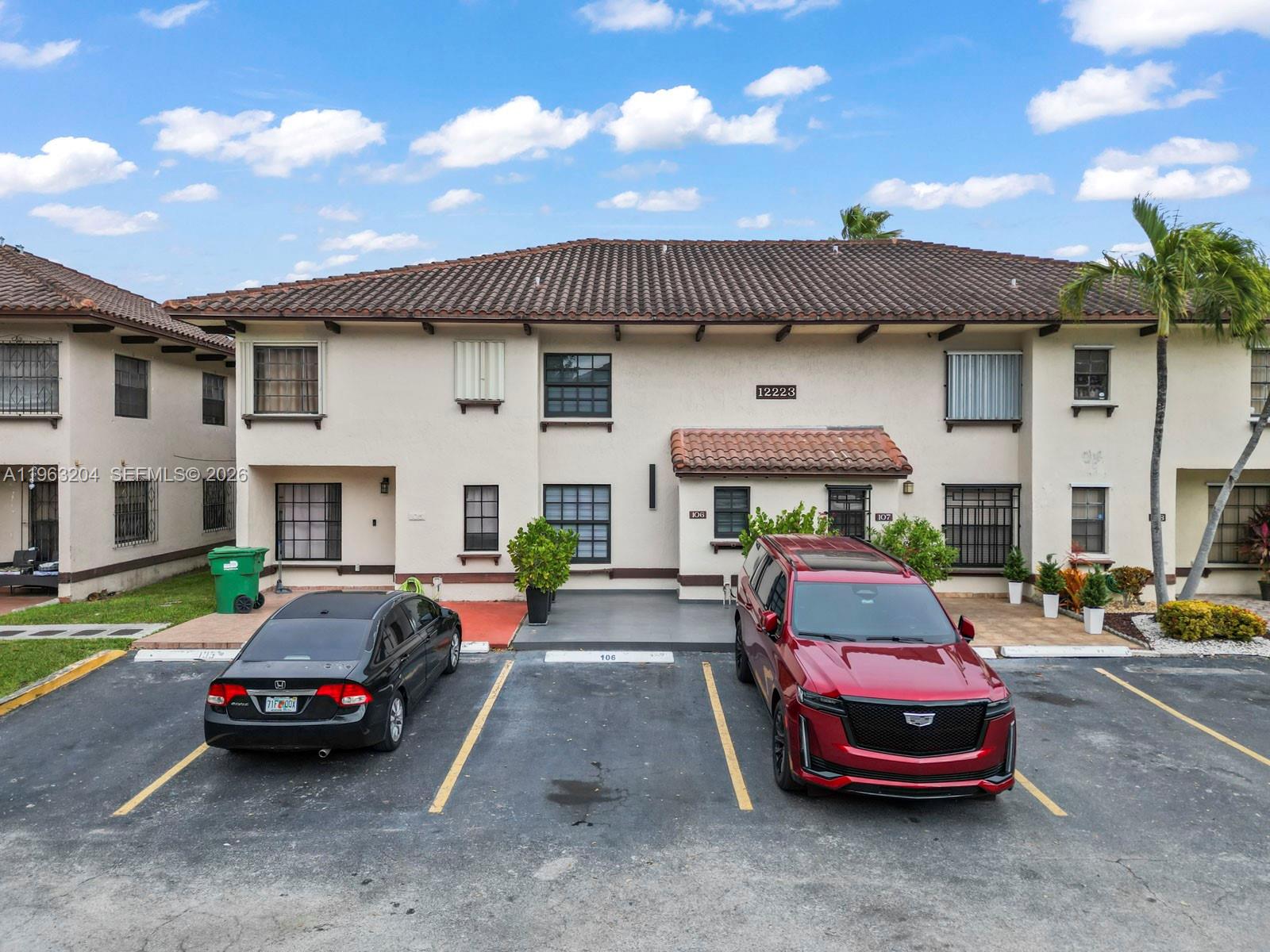 New Paseos Castellanos Co