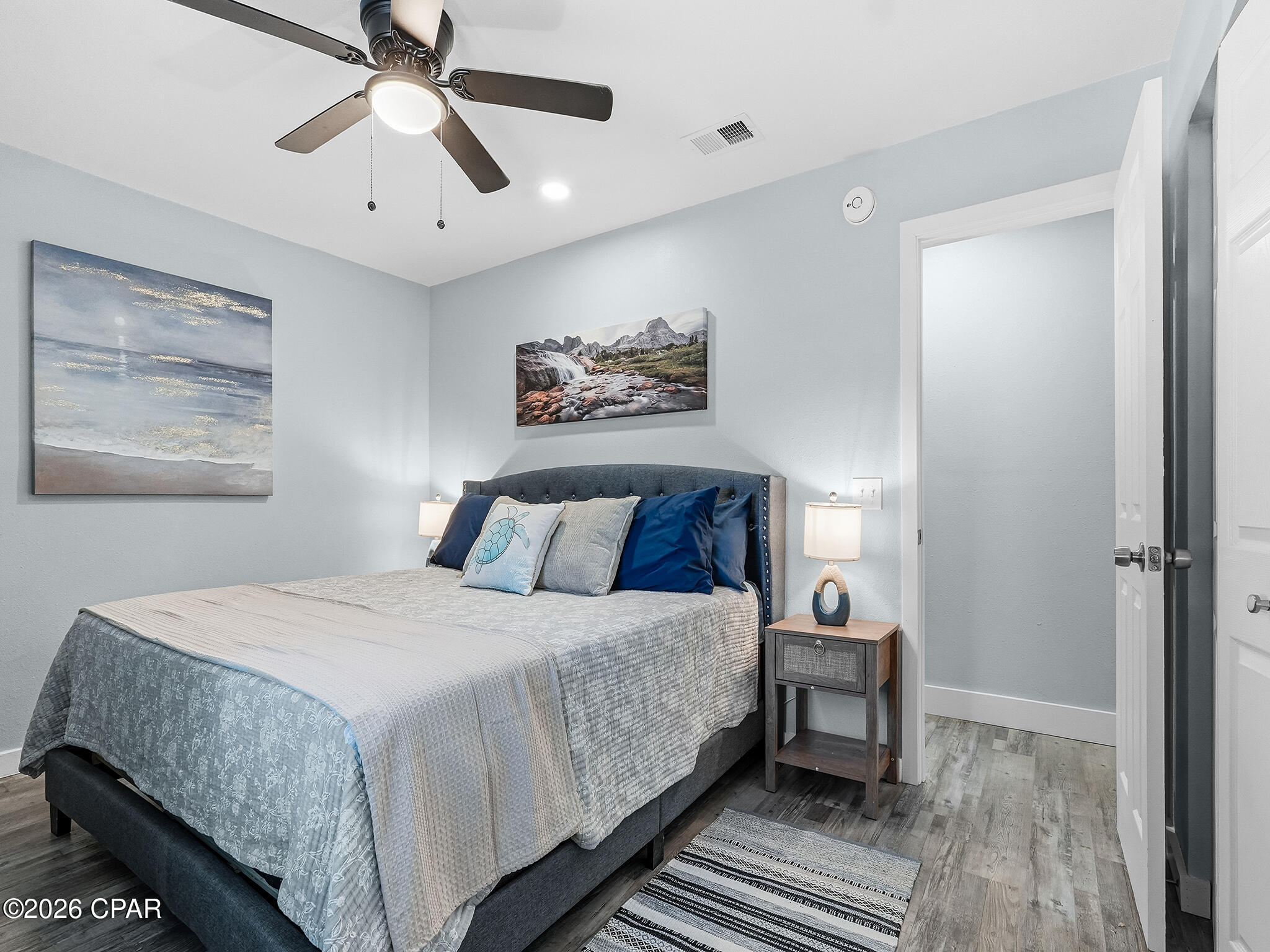 Image 20 For 6118 Pinetree Avenue