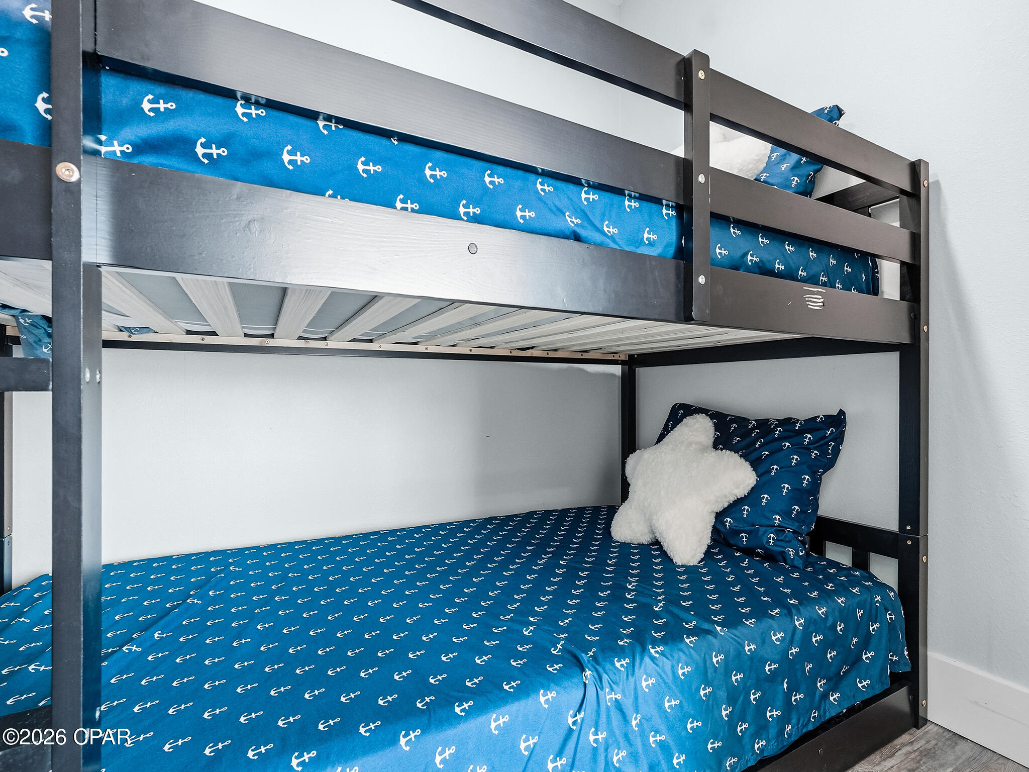 Image 25 For 6118 Pinetree Avenue