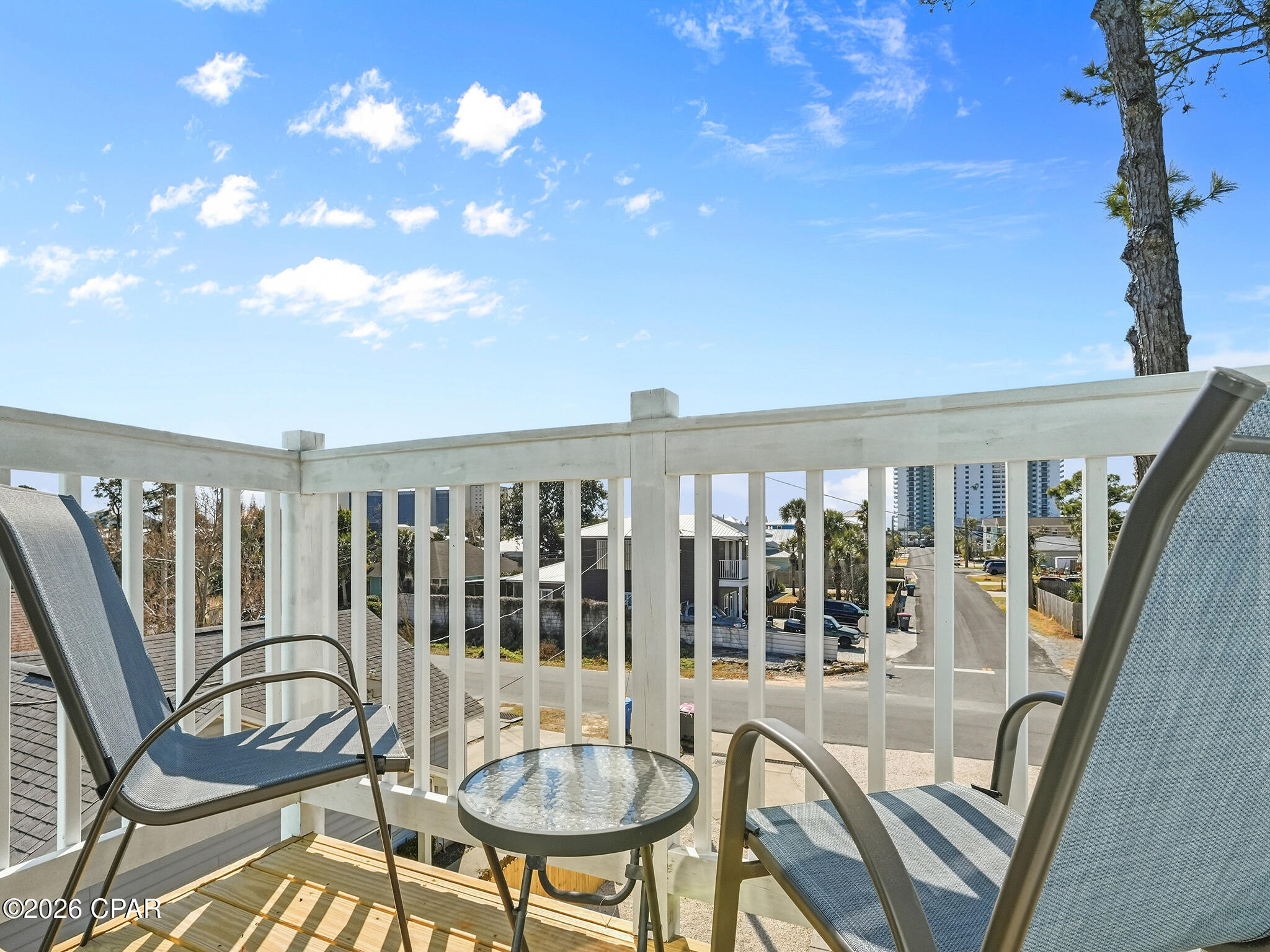 Image 27 For 6118 Pinetree Avenue