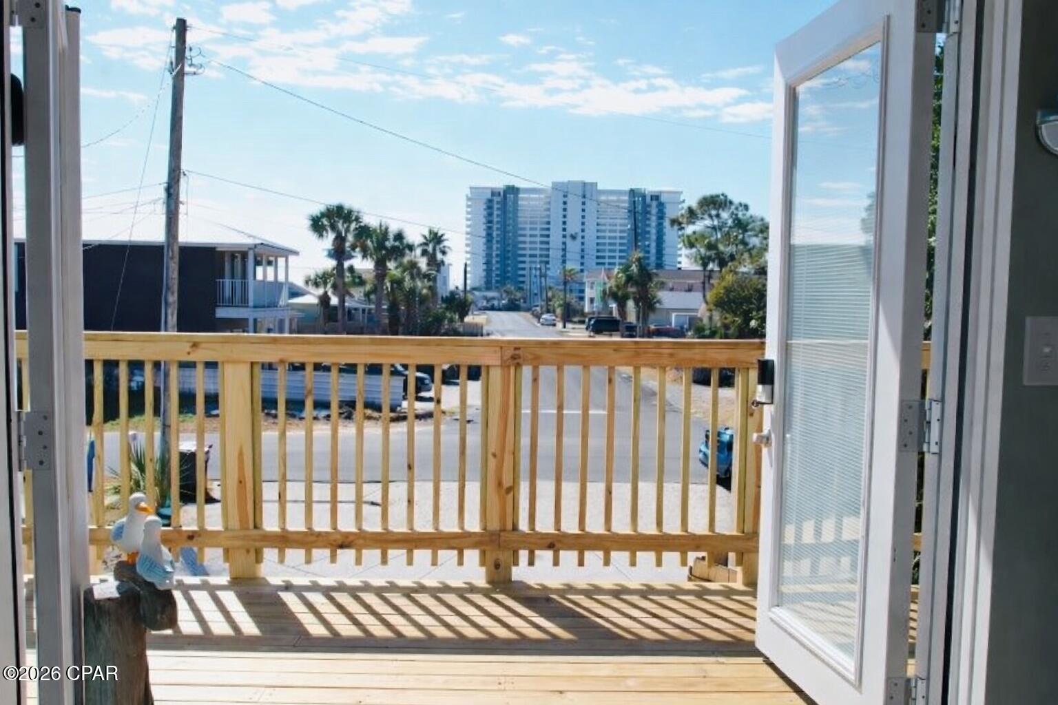 Image 32 For 6118 Pinetree Avenue