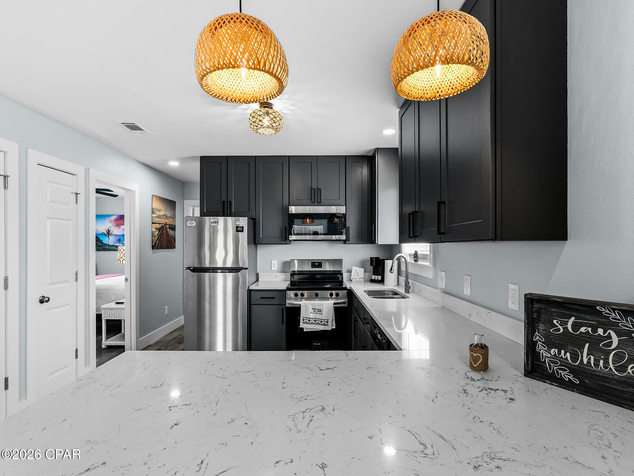 Image 8 For 6118 Pinetree Avenue