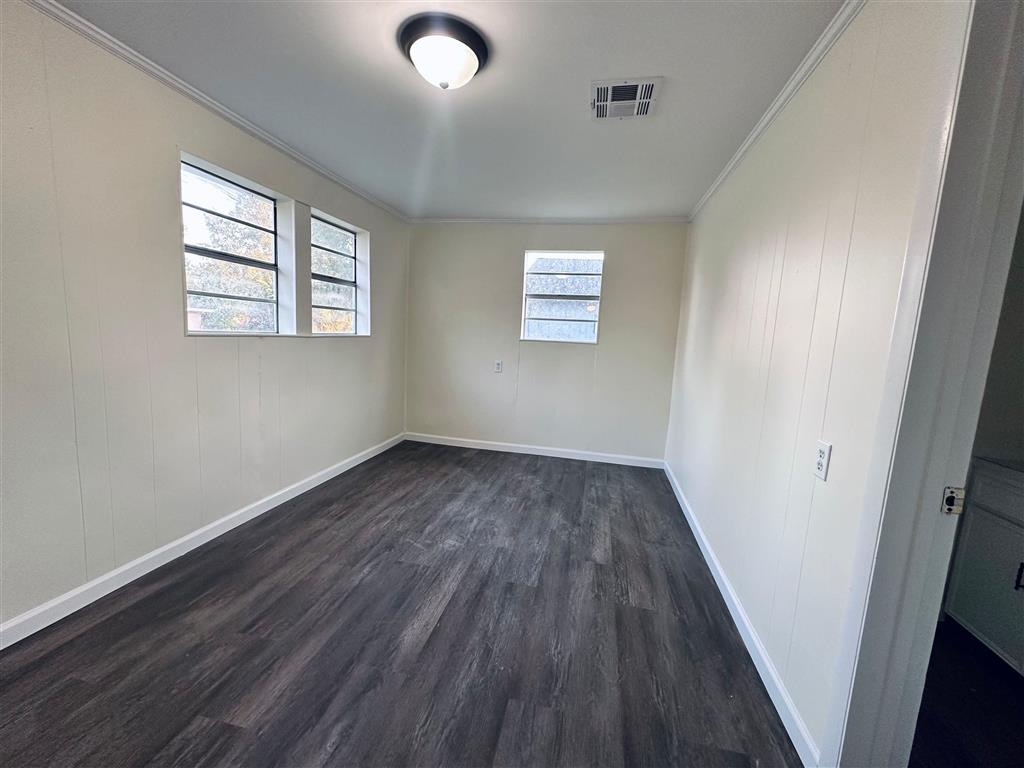1415 S Stanford Street — photo 2