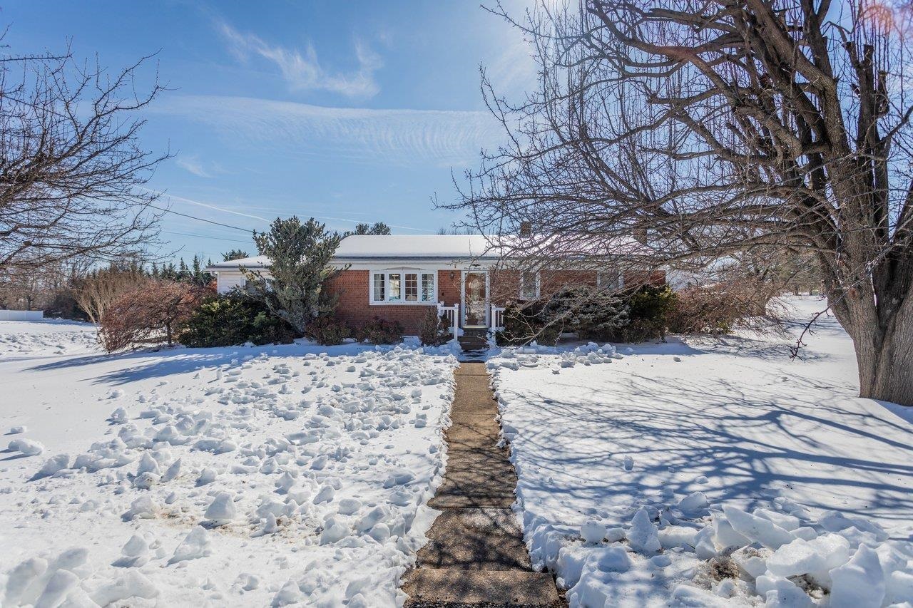 1125 HARMAN RD exterior