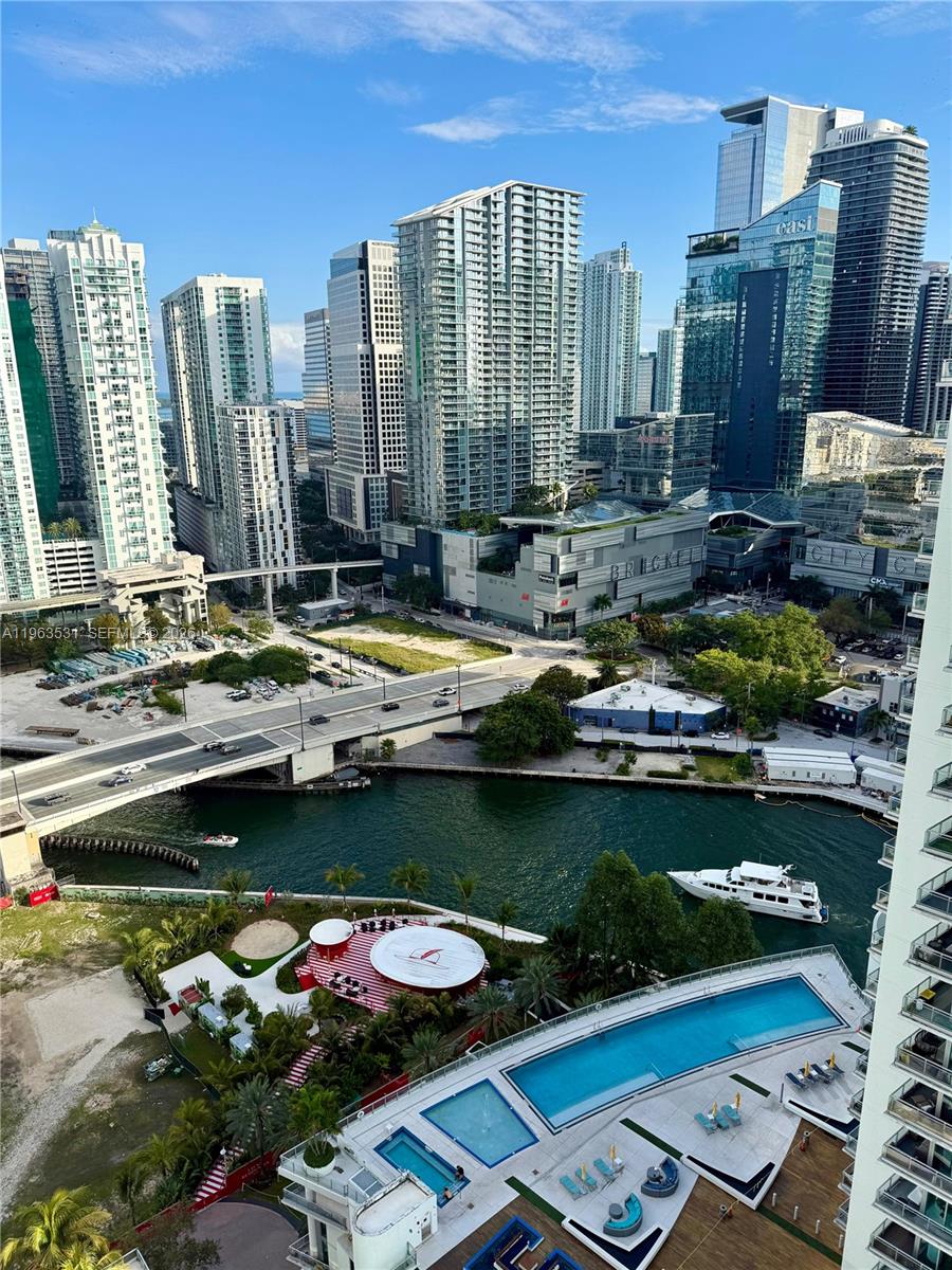Beautiful 1BR/1.5BA condo in the heart of Brickell, just across the bridge from Brickell City Centre. Enjoy stunning Miami River and skyline views, stainless steel appliances, ceramic floors, walk-in closet, and 1 assigned parking spaces. Gated community with resort-style amenities including state-of-the-art fitness center, two pools, spa, clubhouse, conference room, cafés, and more. Prime location near Metromover, dining, and shopping. Available April 1st. Easy to show.