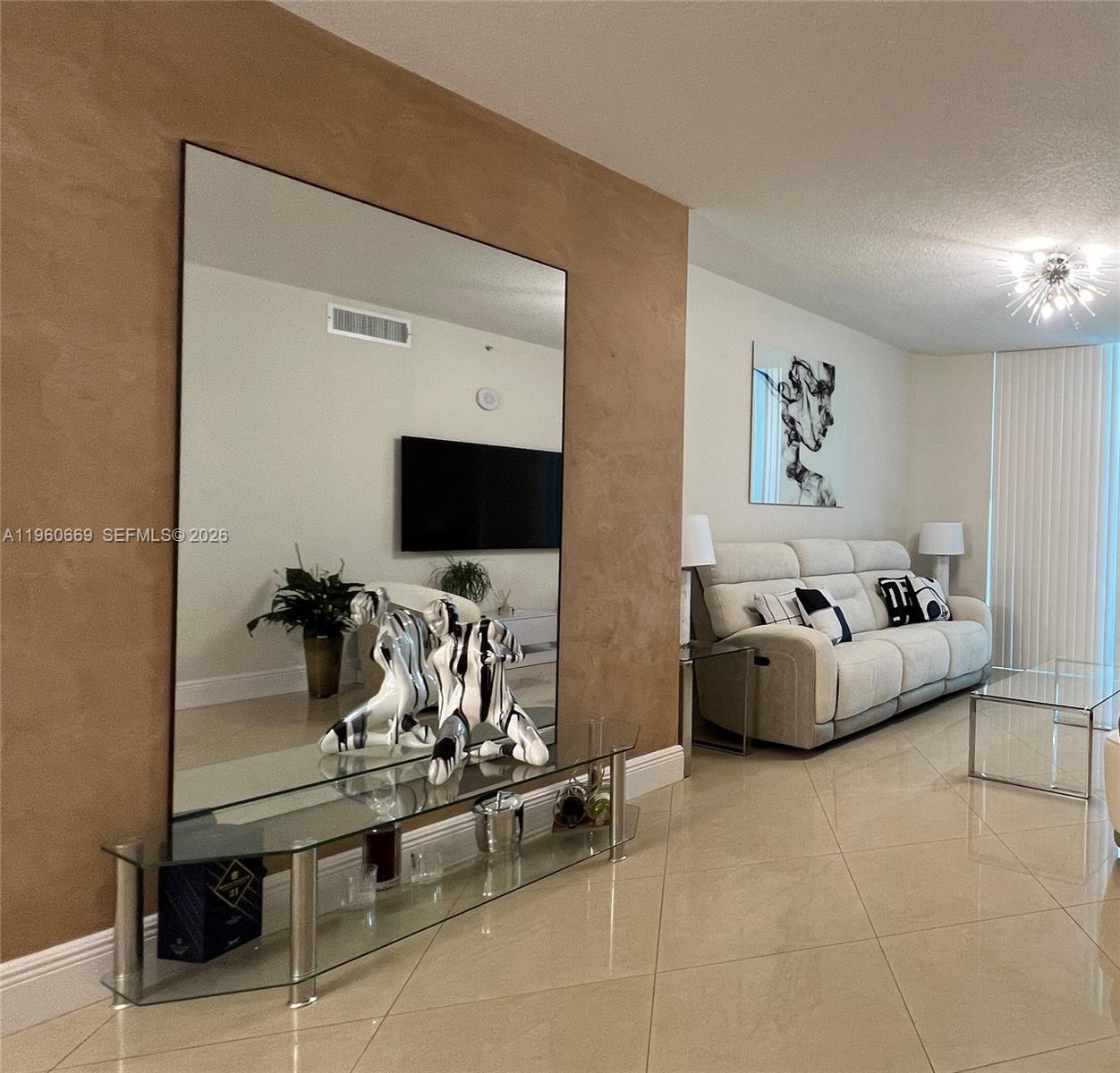 La Perla Condo